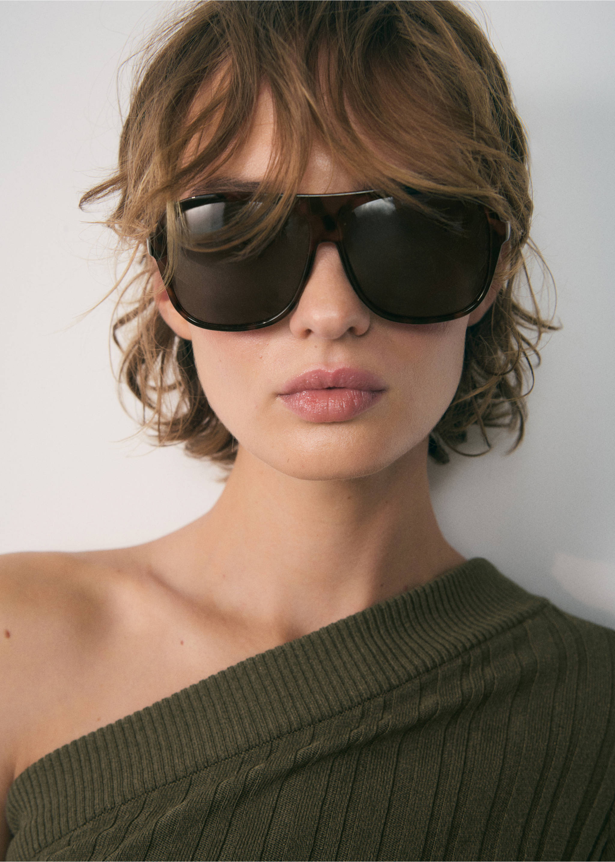 Rebrasti asimetrični pulover - Detalji artikla 1, Kaki. Ref: 77907719-00.