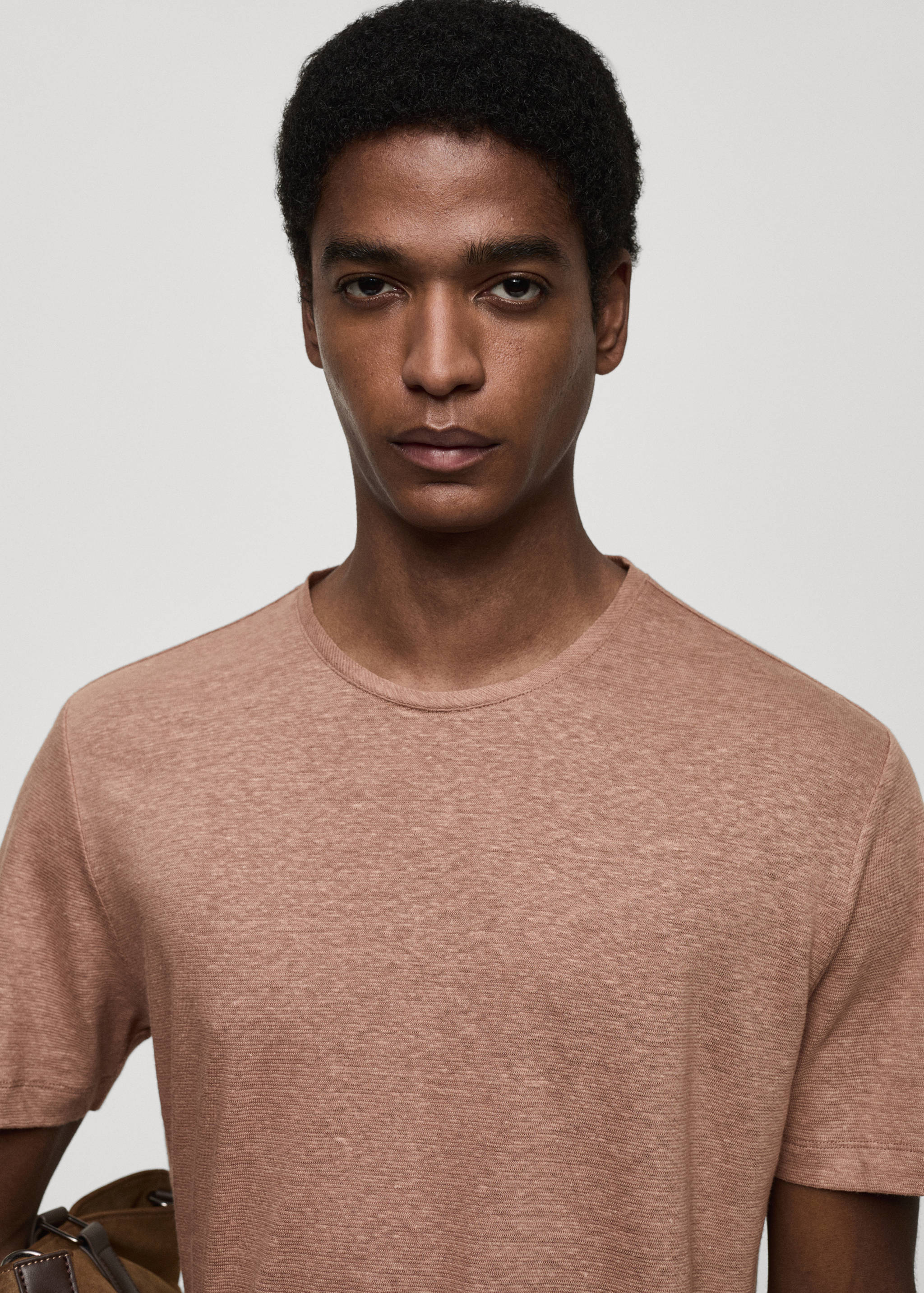 Regular-fit linen t-shirt - Details of the article 1