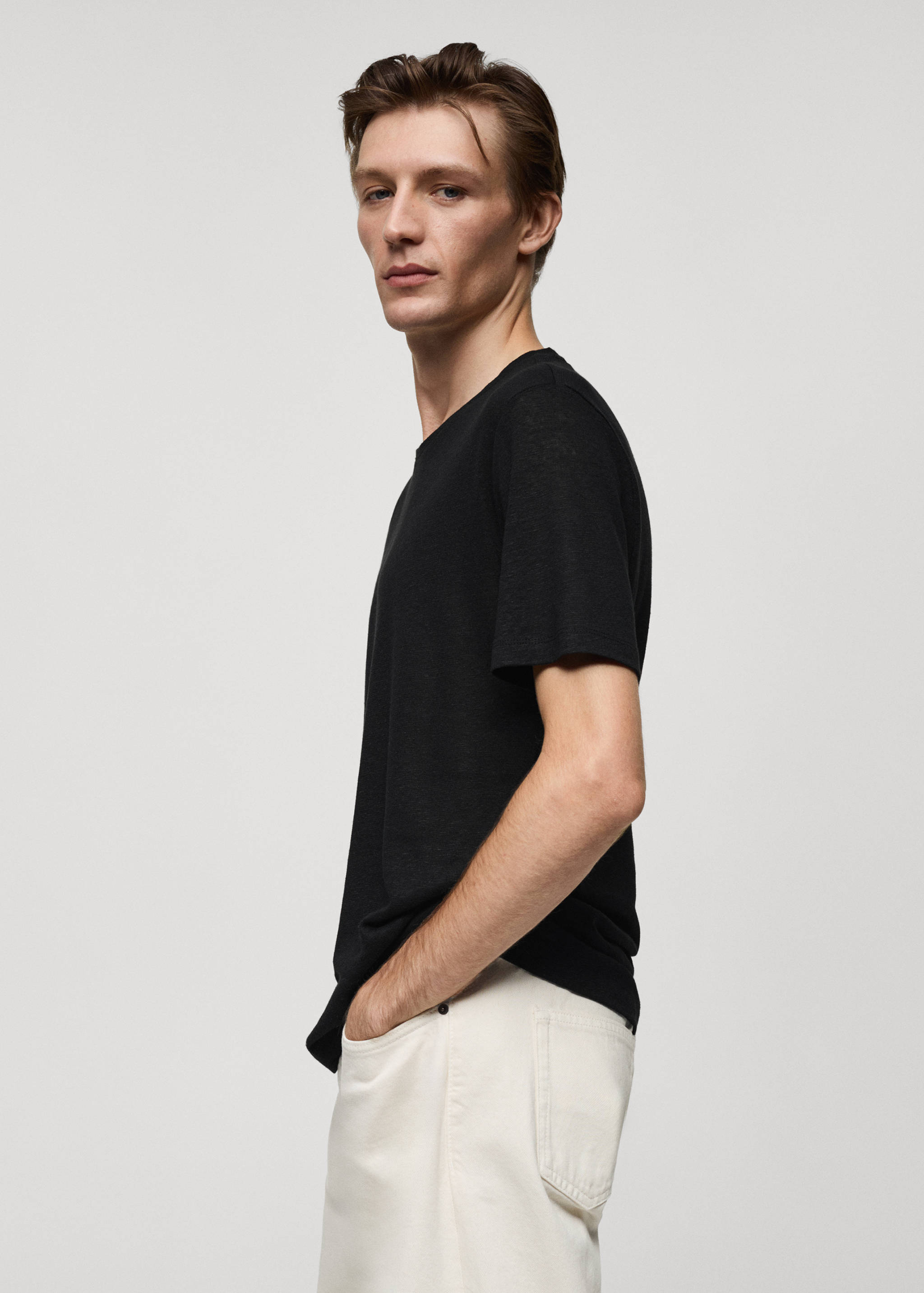 Regular-fit linen t-shirt - Details of the article 2