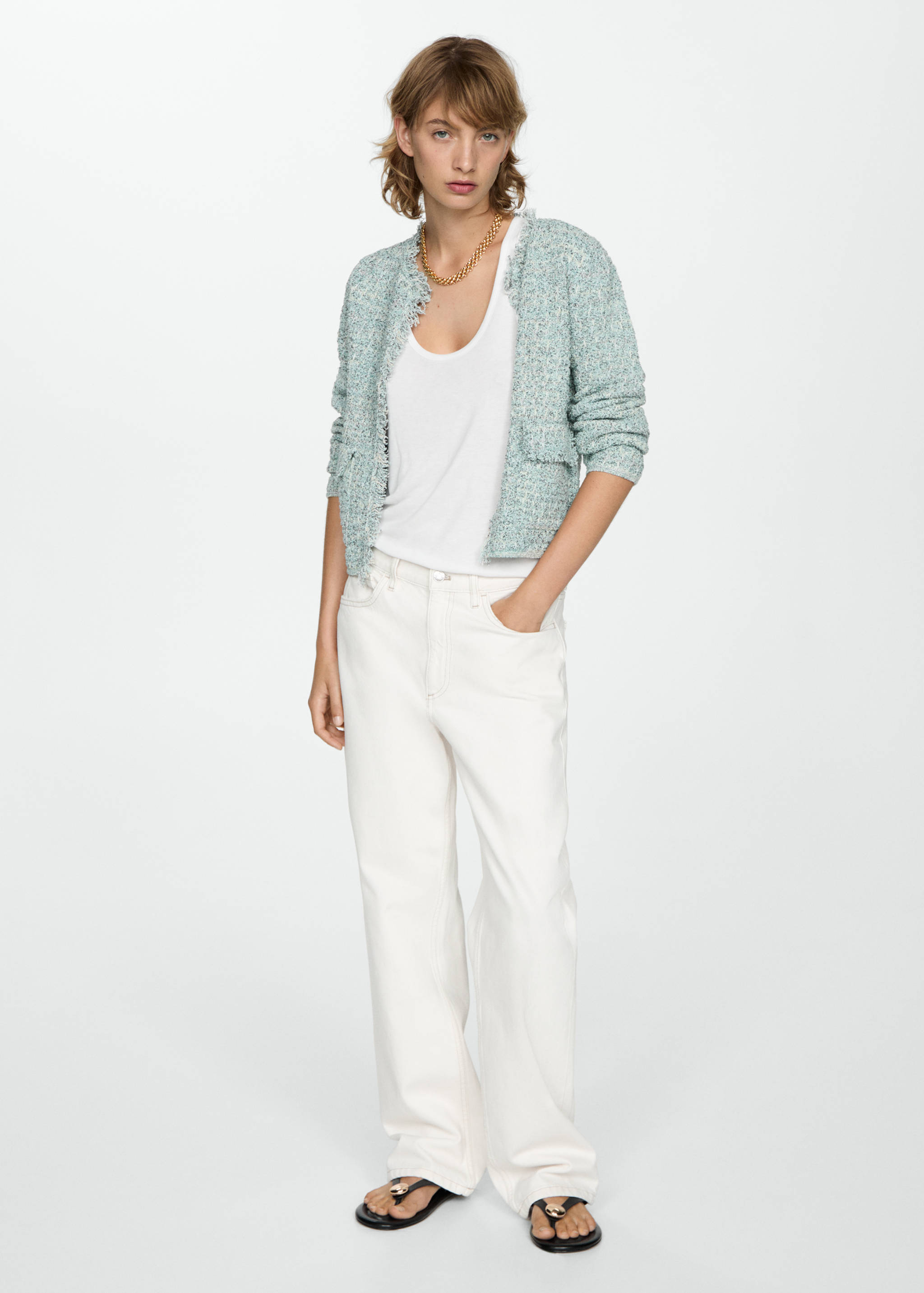 Casaco de tweed com terminações desfiadas - Plano geral