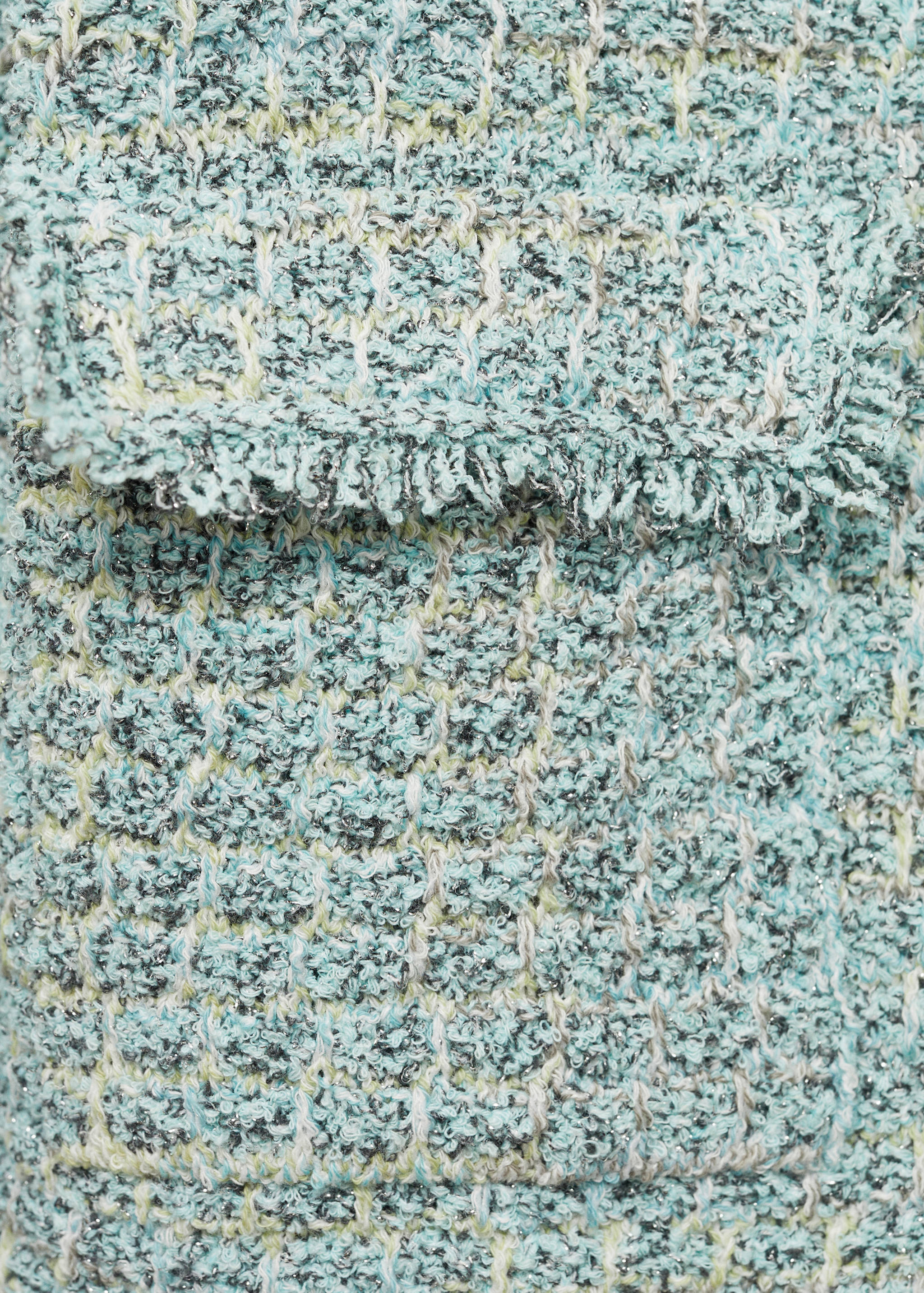 Casaco de tweed com terminações desfiadas - Pormenor do artigo 0