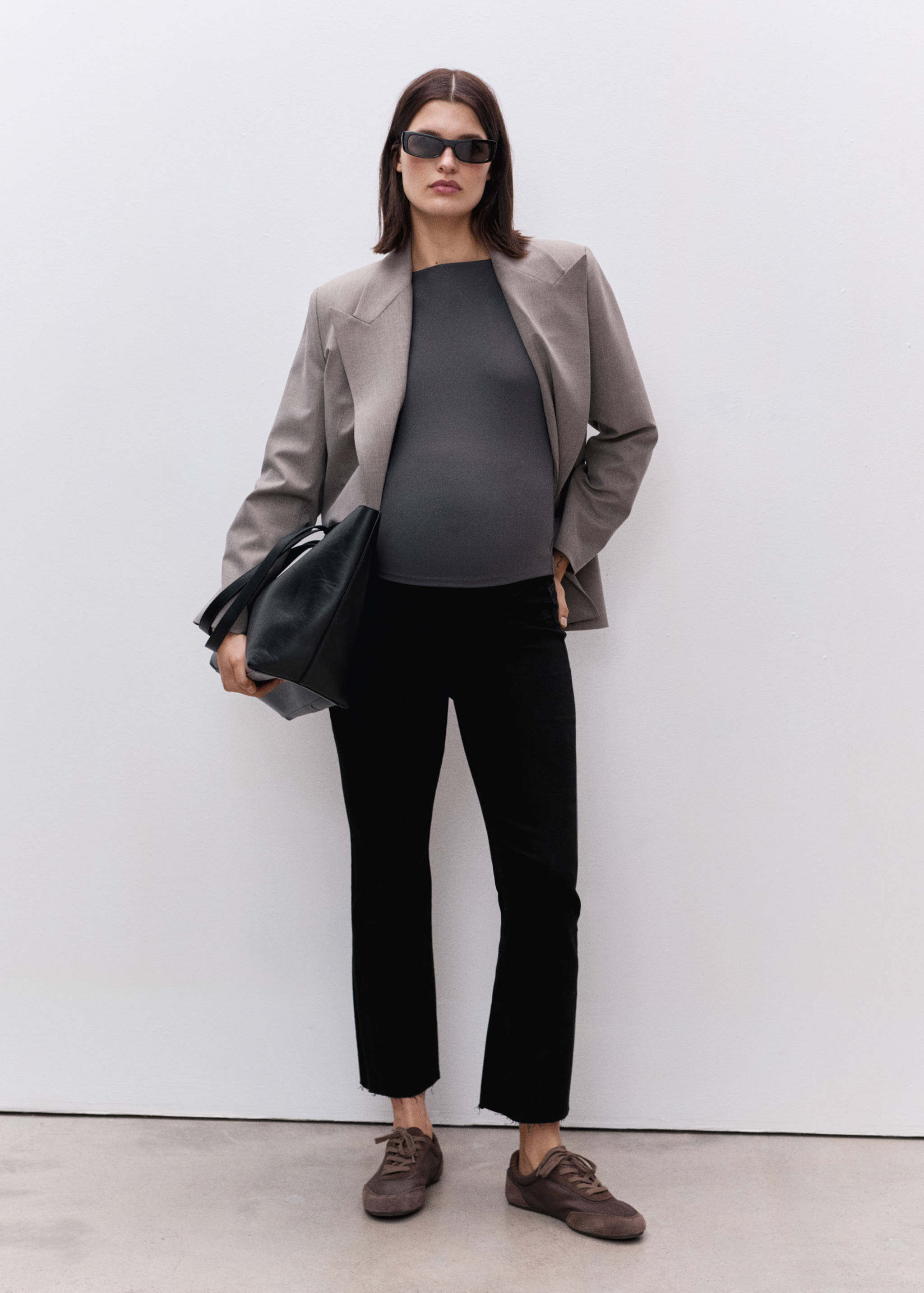 Maternity flared cropped jeans - General plane