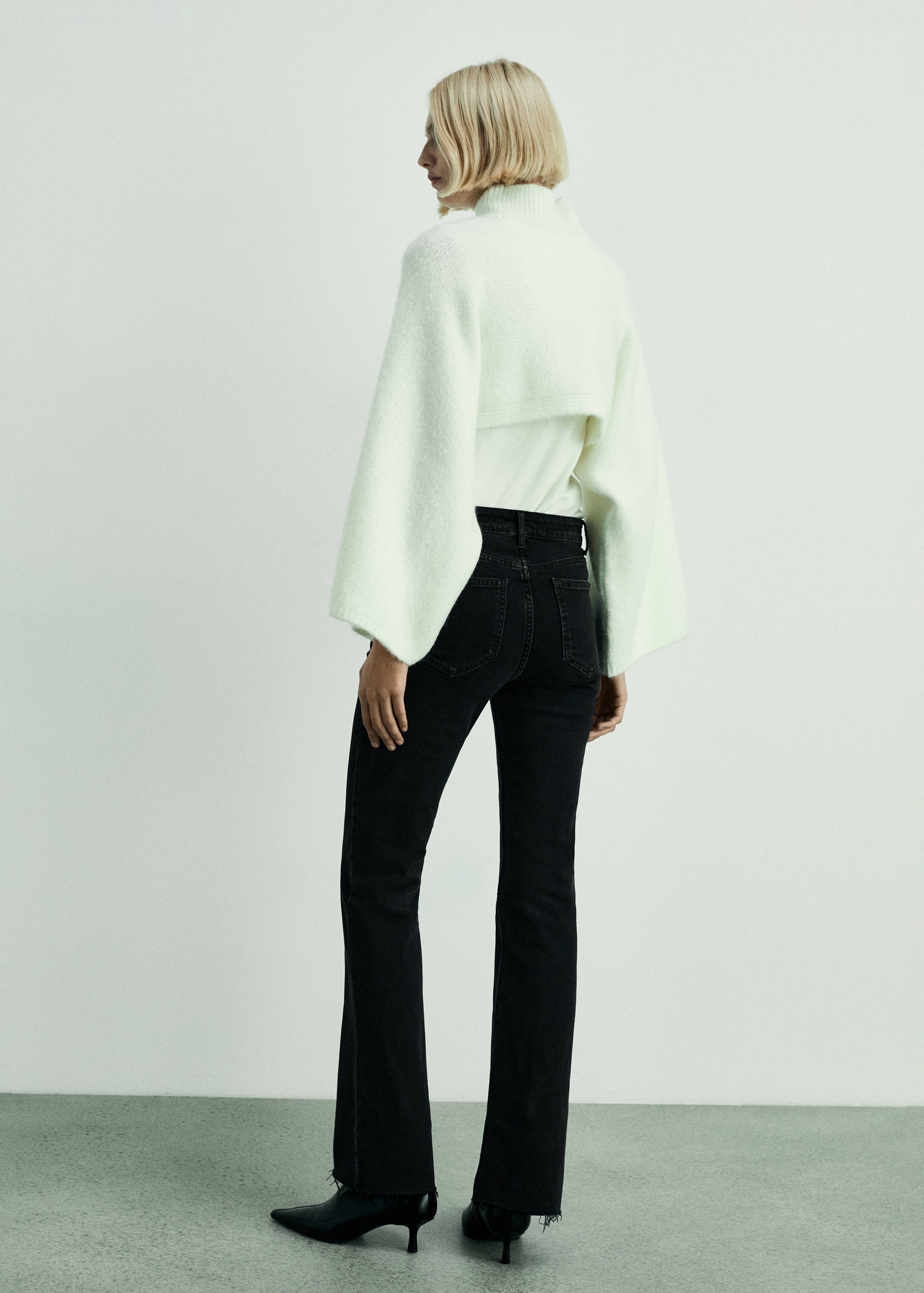 Fiona flared mid-rise jeans - Reverse of the article