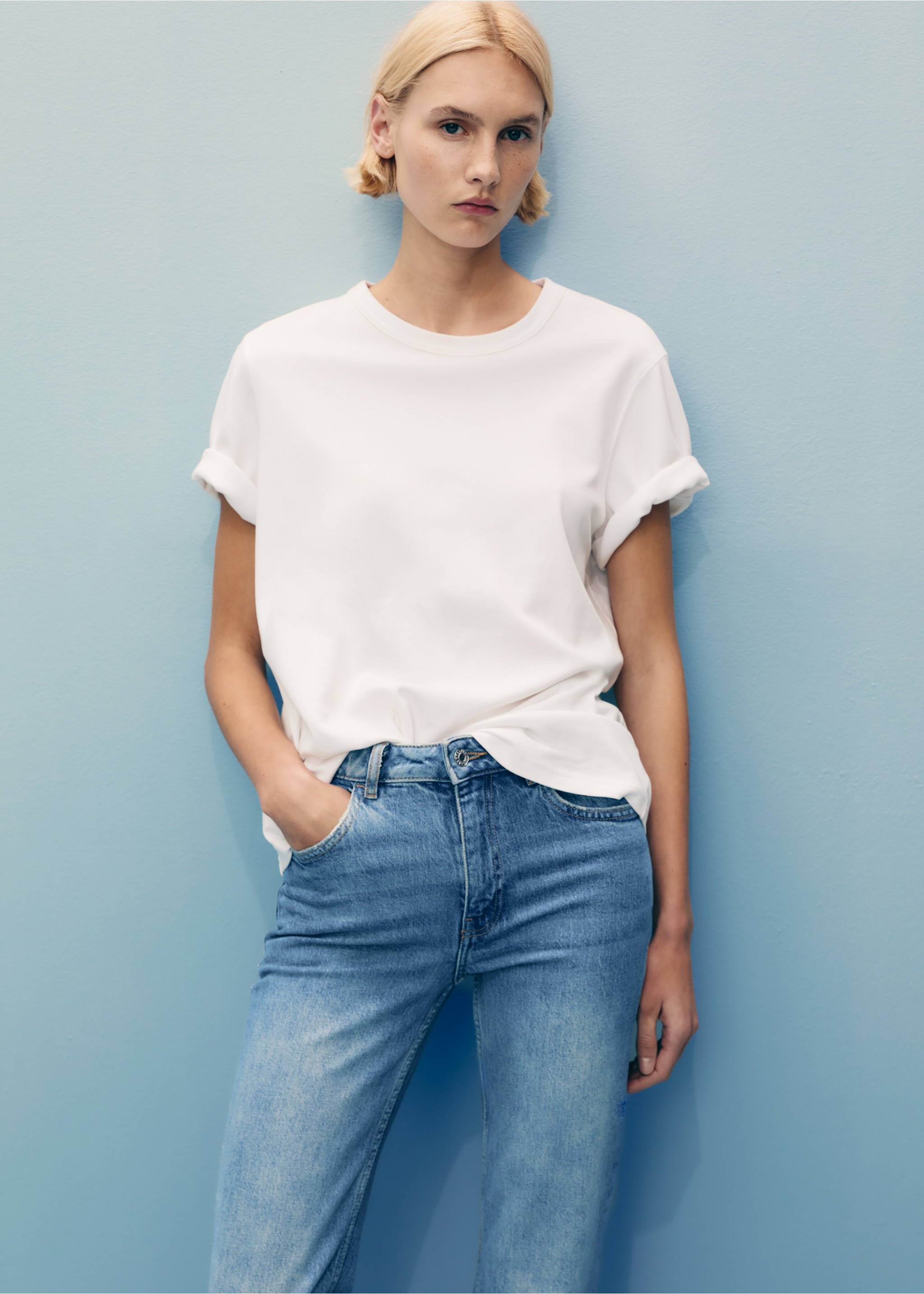 Fiona flared mid-rise jeans - Details of the article 1, Medium Blue. Ref: 87000288-00.