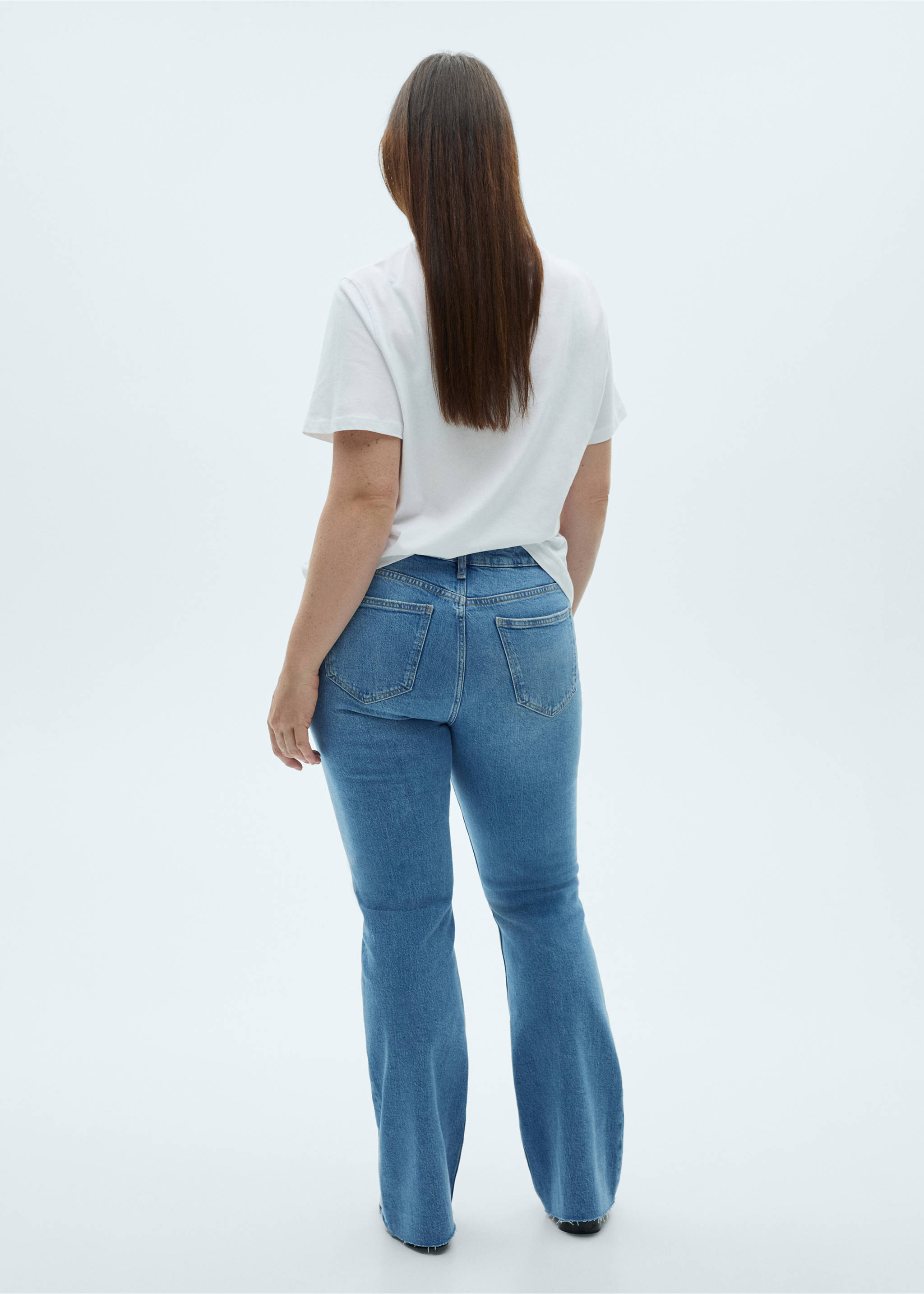 Fiona flared mid-rise jeans - Details of the article 4, Medium Blue. Ref: 87000288-00.