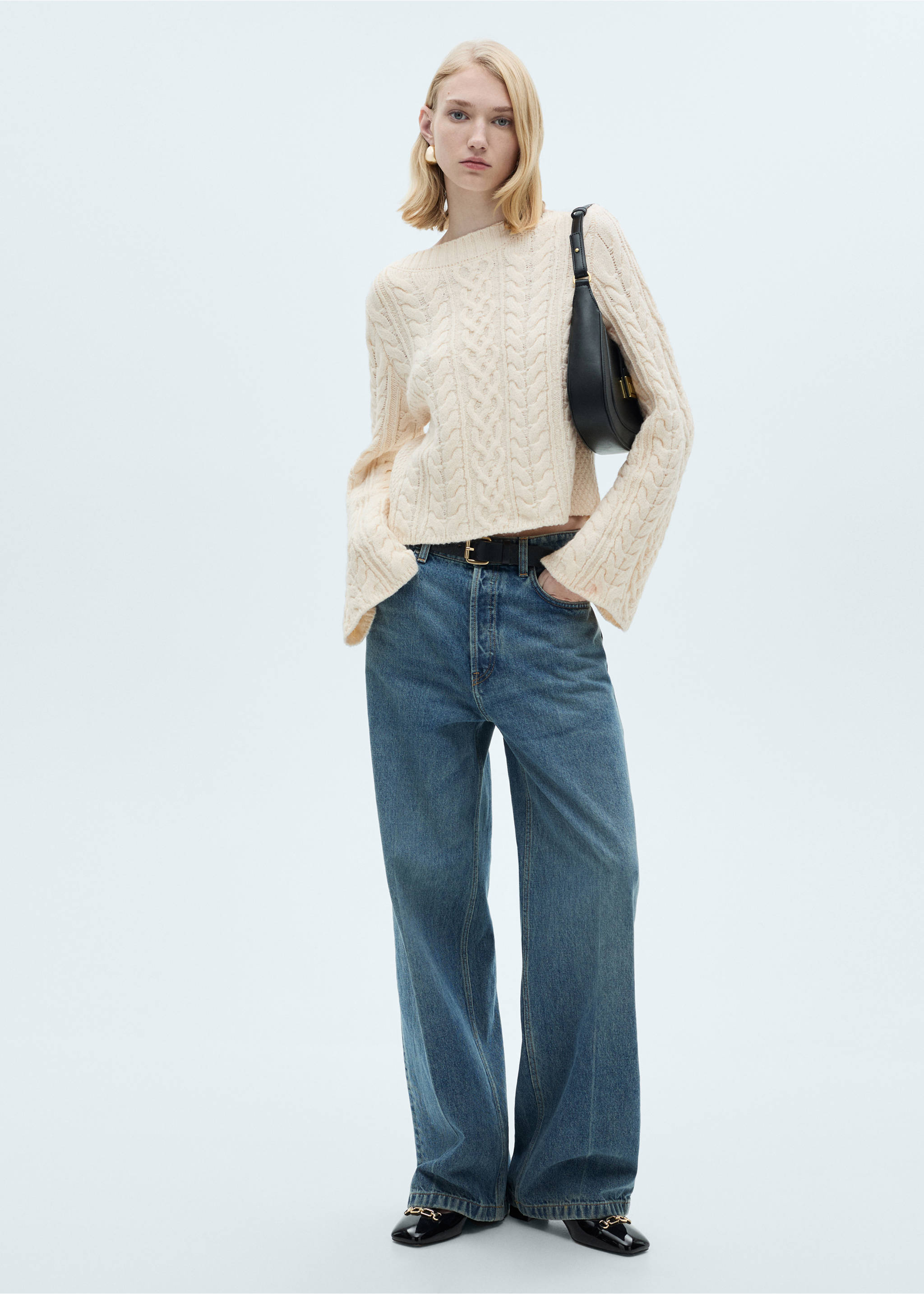 Twisted knitted flared-sleeve sweater - General plane, Ecru. Ref: 87000350-00.
