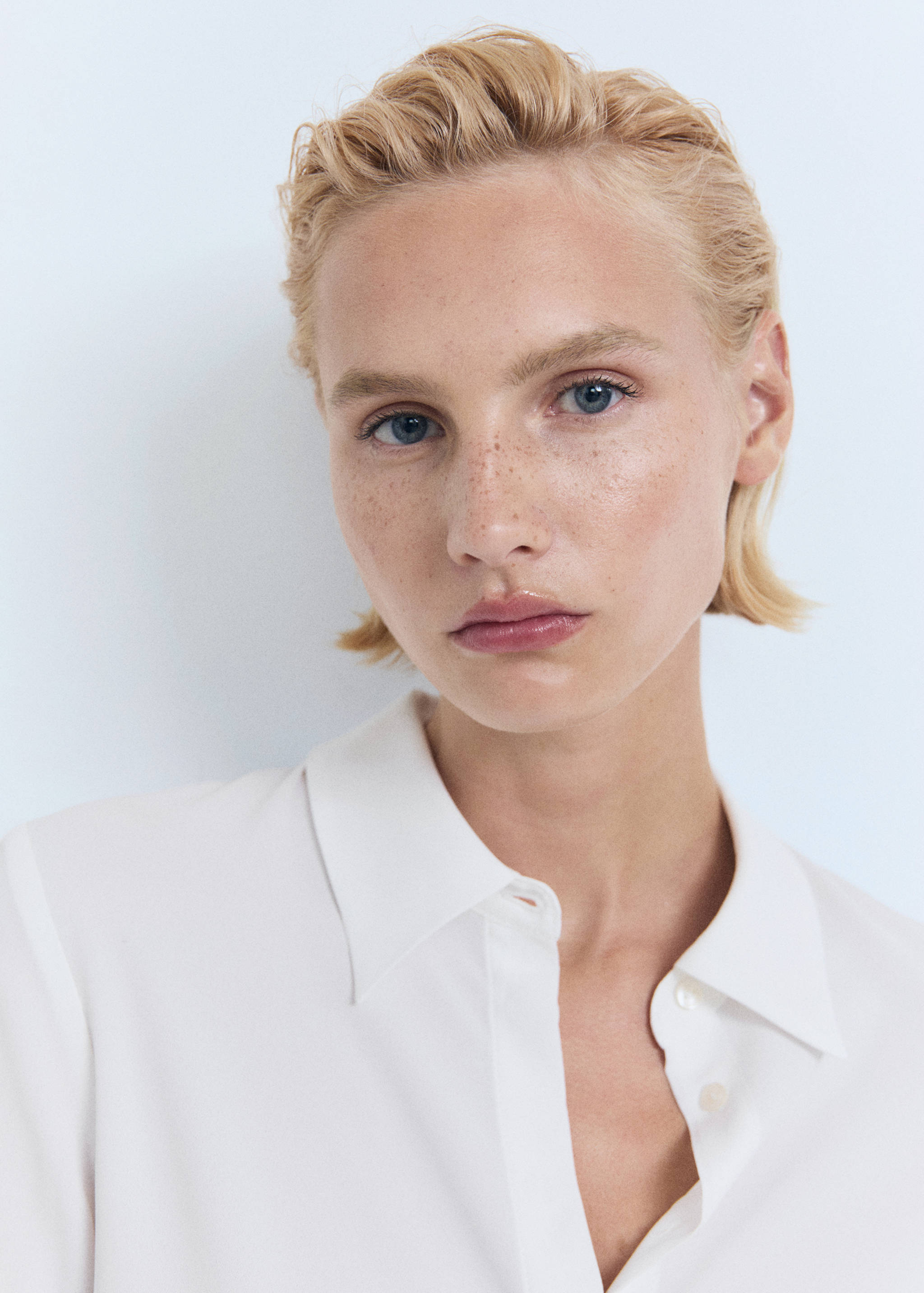 Fluid long-sleeved shirt - Details of the article 1