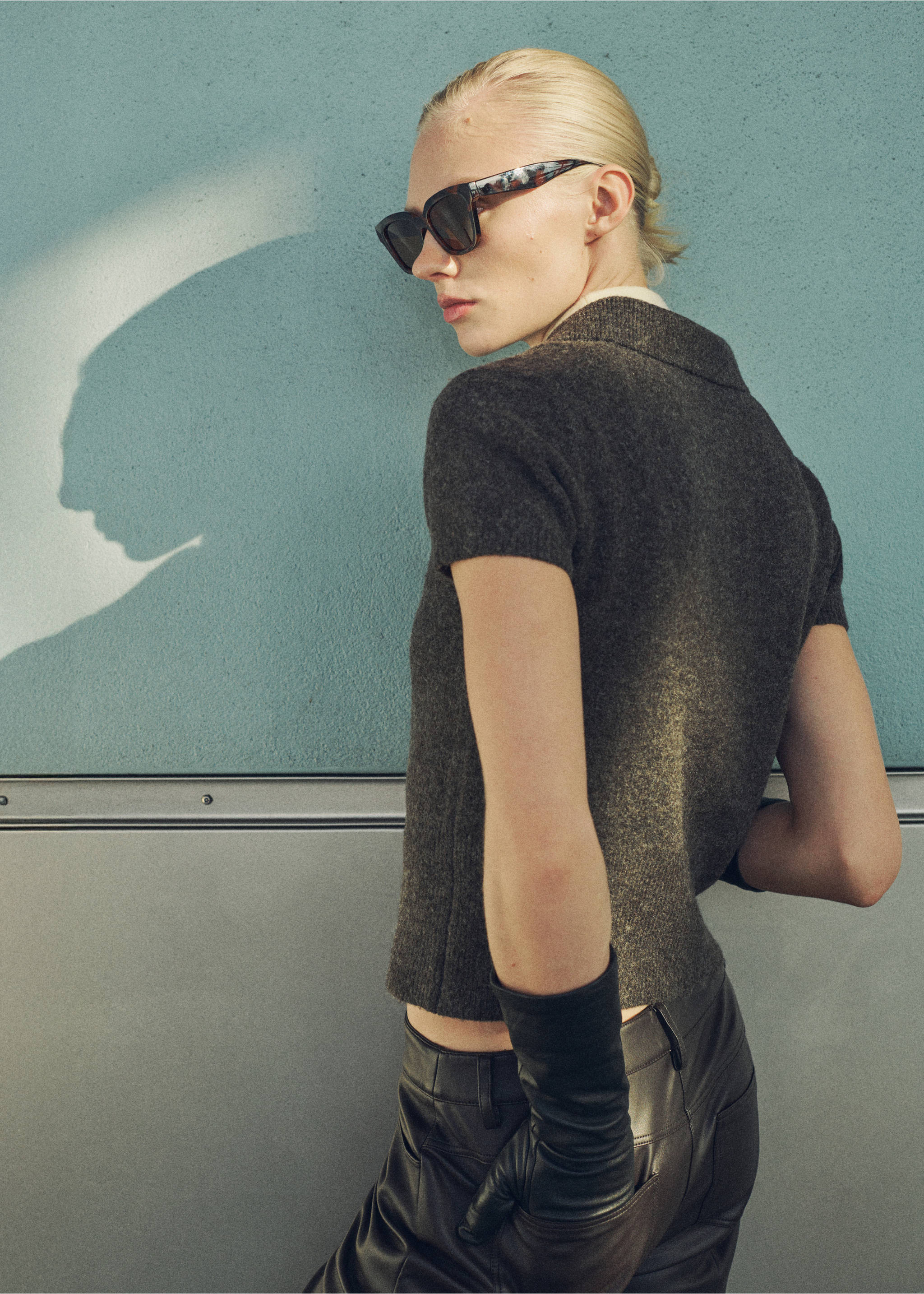 Jersey manga corta cuello polo - Reverso del artículo, Marrón medio. Ref: 87000362-00.