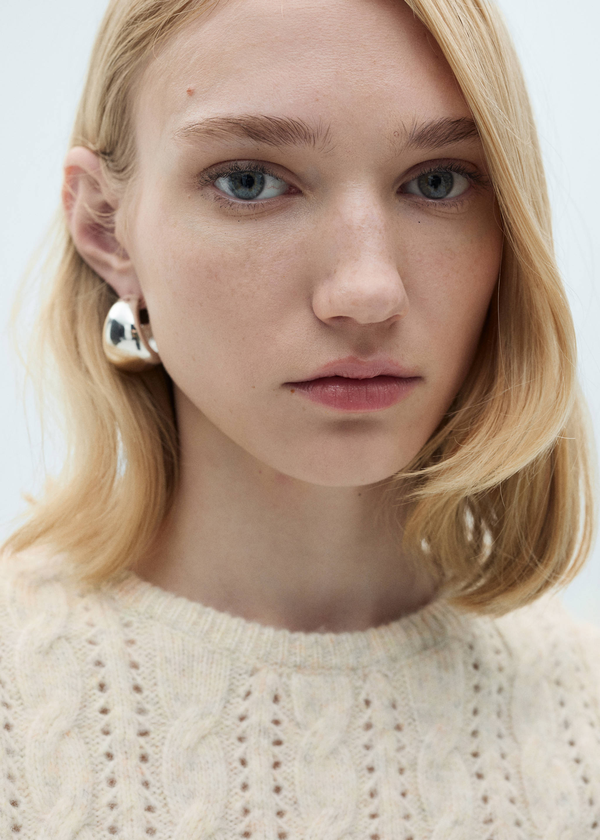 Jersey trenzado detalles calados - Detalle del artículo 1