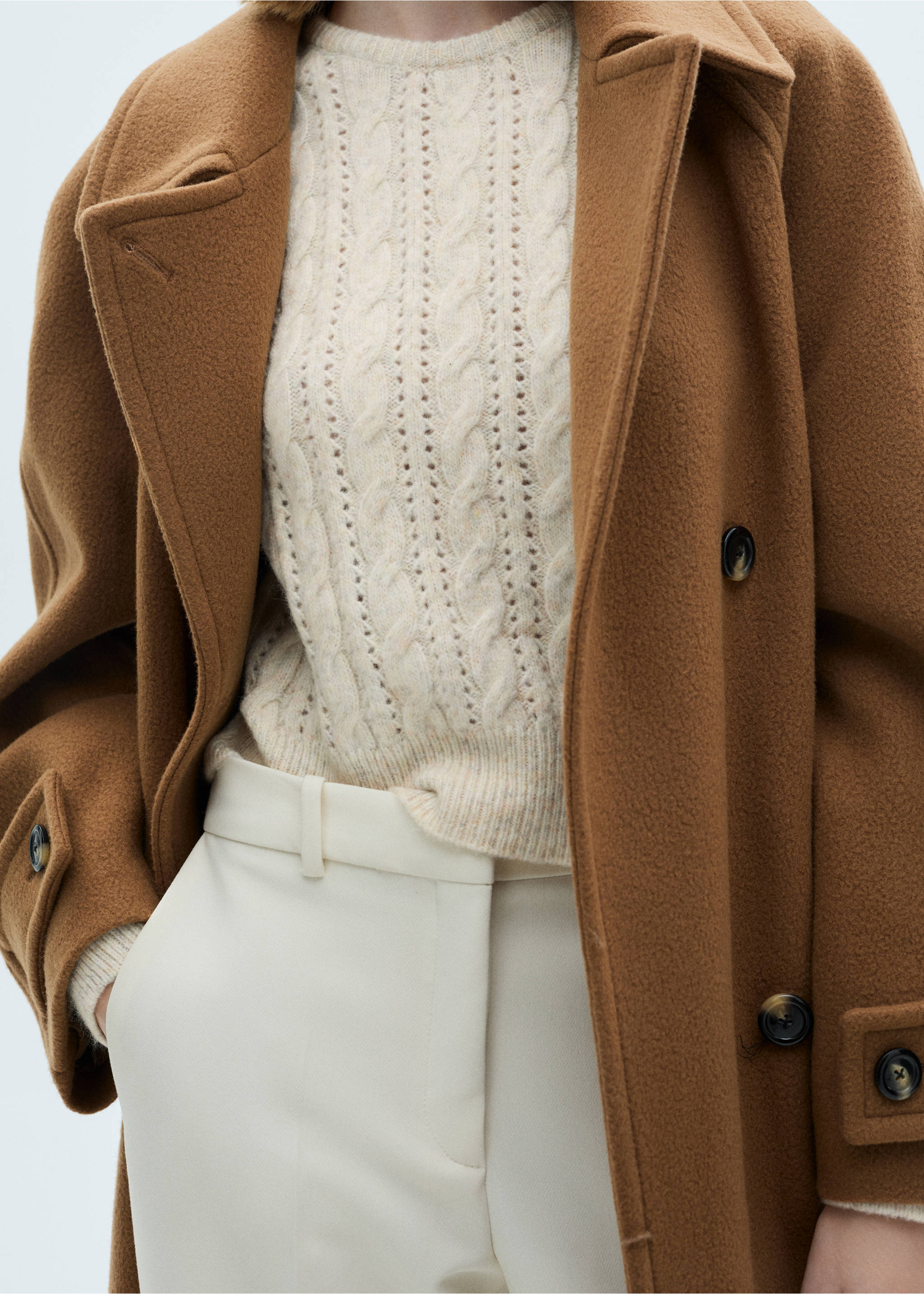 Jersey trenzado detalles calados - Detalle del artículo 6, Crudo. Ref: 87000365-00.