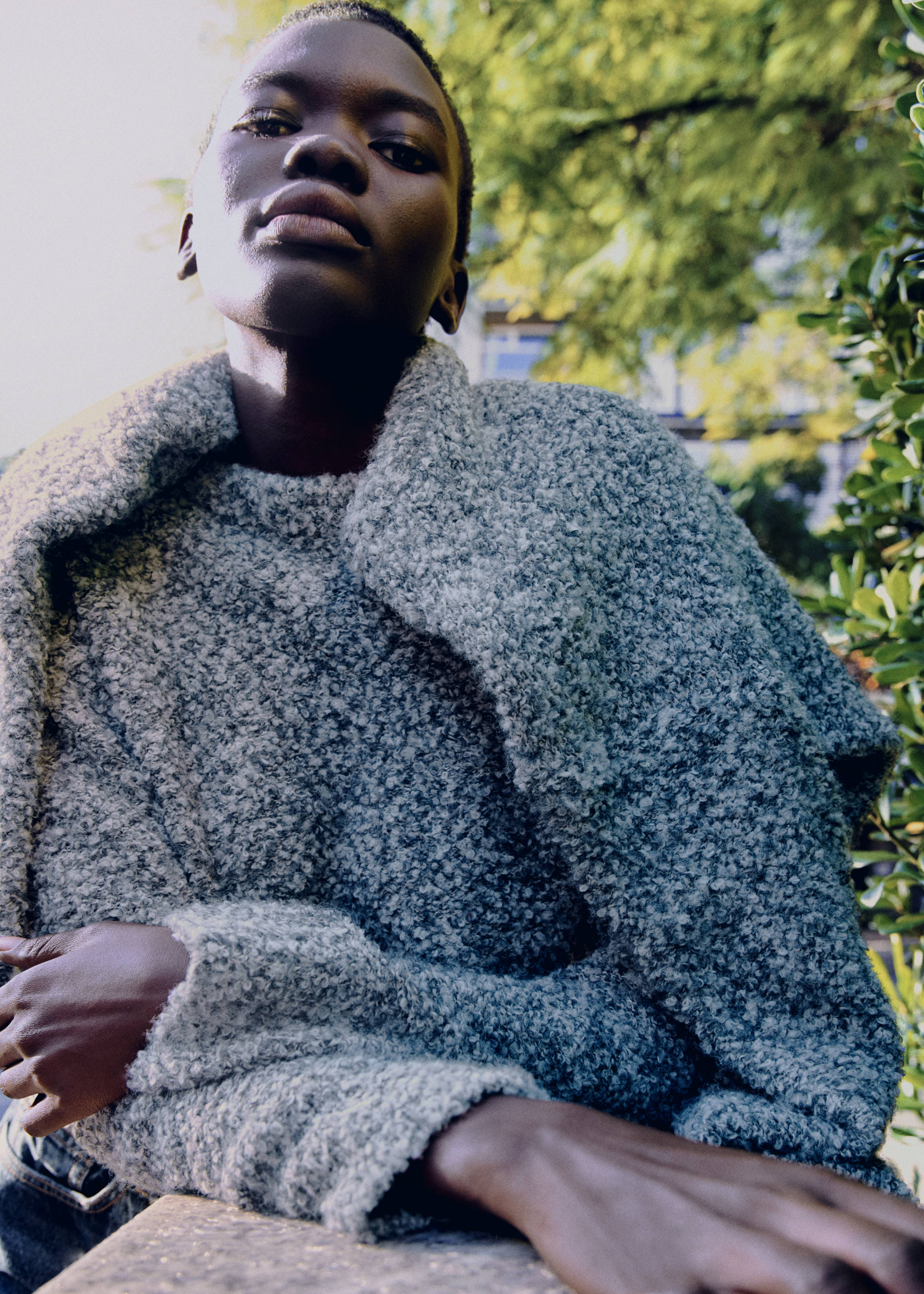 Round-neck bouclé sweater - Details of the article 3, Medium Heather Grey. Ref: 87000371-00.
