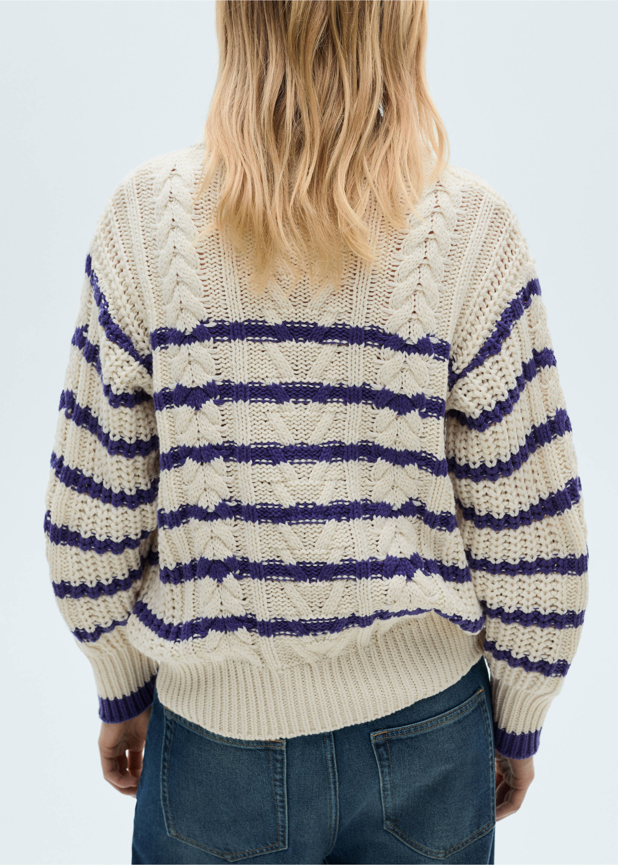 Striped braided sweater - Reverse of the article, Ecru. Ref: 87000372-00.