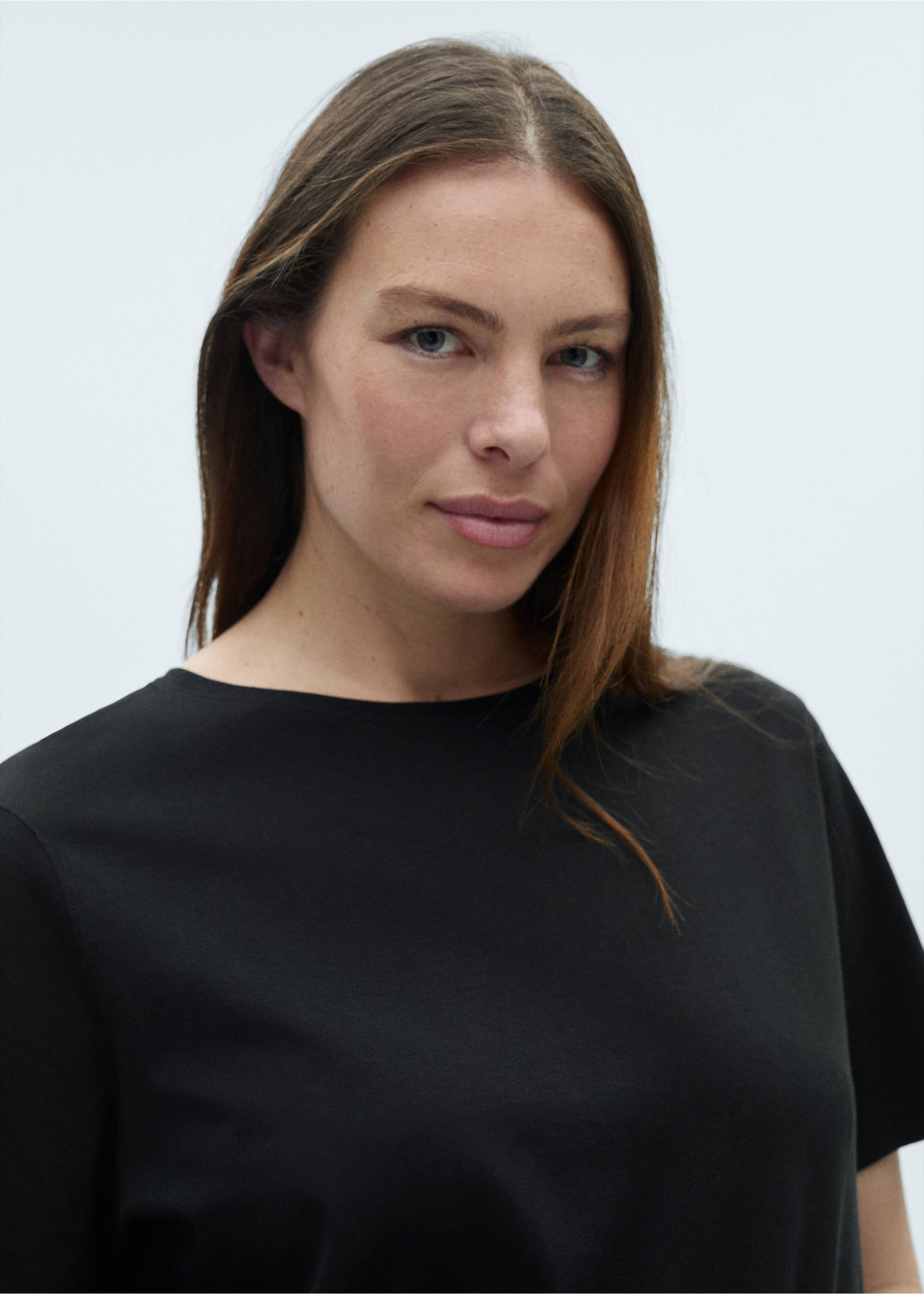 Short-sleeved cotton t-shirt - Details of the article 4, Black. Ref: 87000435-00.