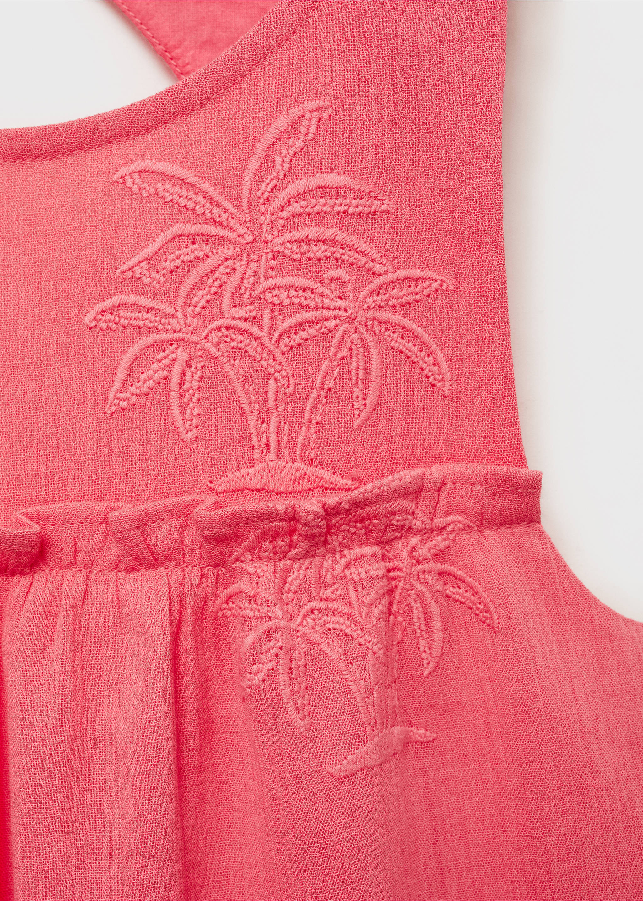 Vestit detall brodat - Detall de l'article 8, Maduixa. Ref: 87000439-00.