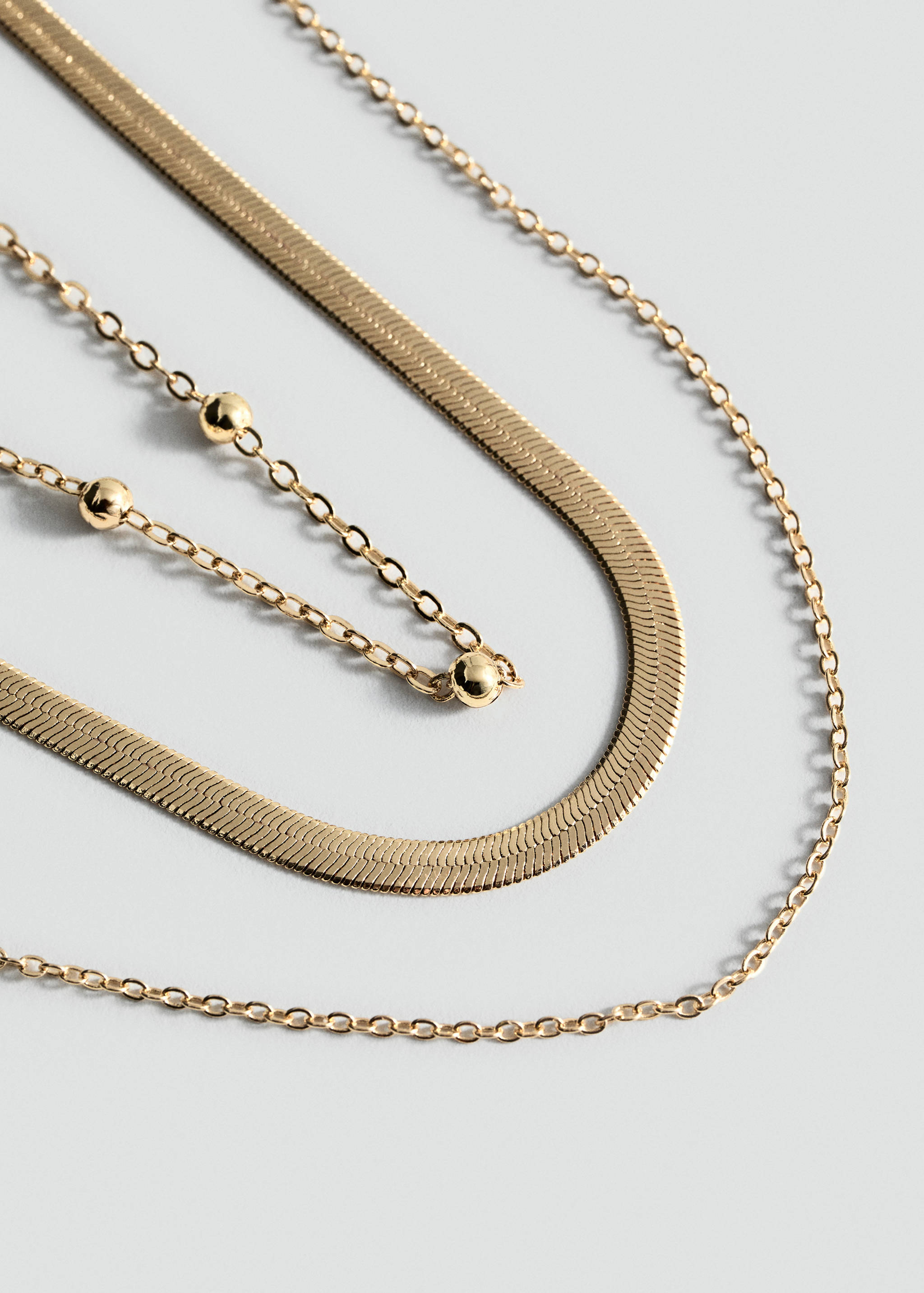 Collier long combiné - Plan moyen