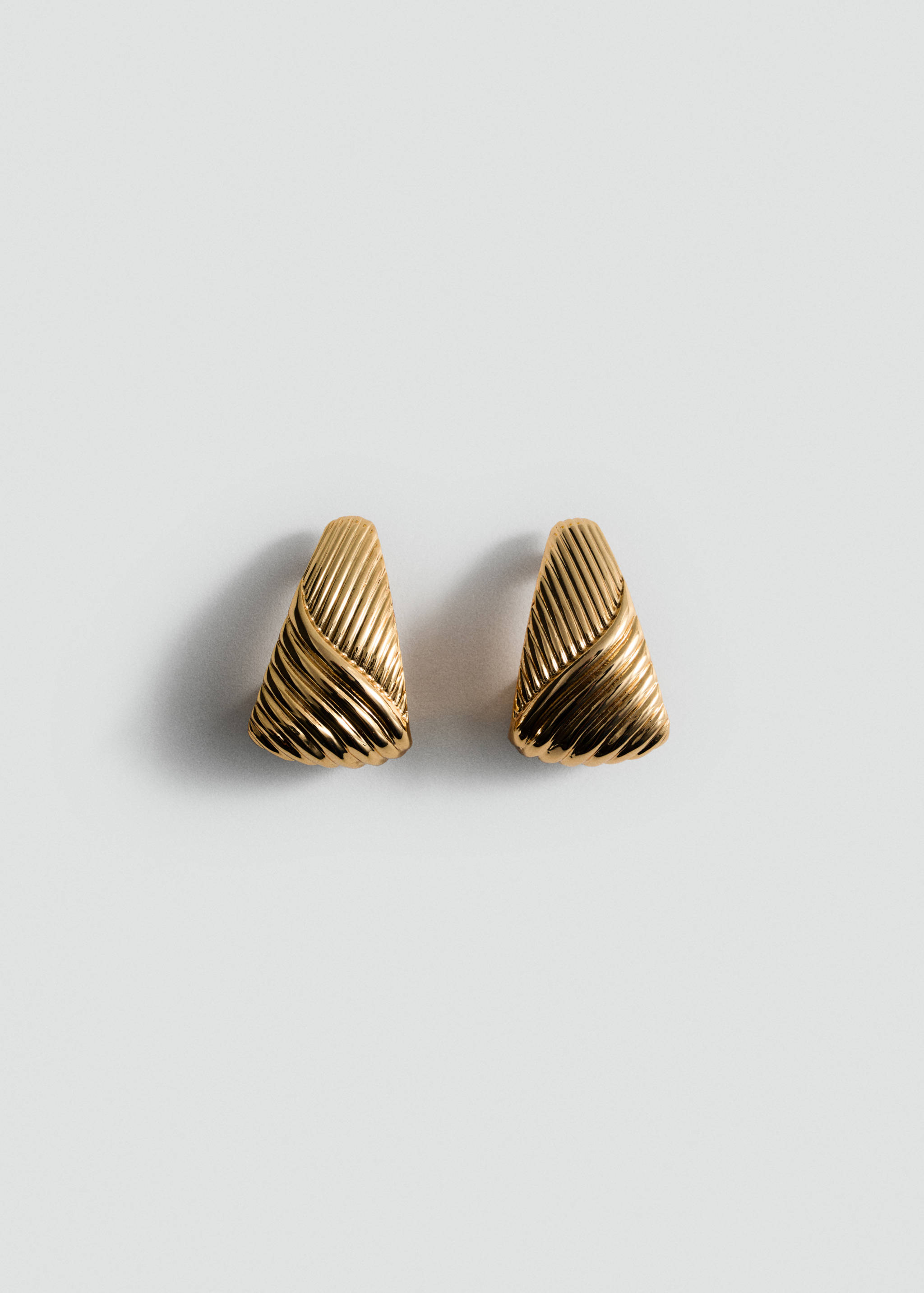 Boucles d’oreilles triangulaires relief - Article sans modèle
