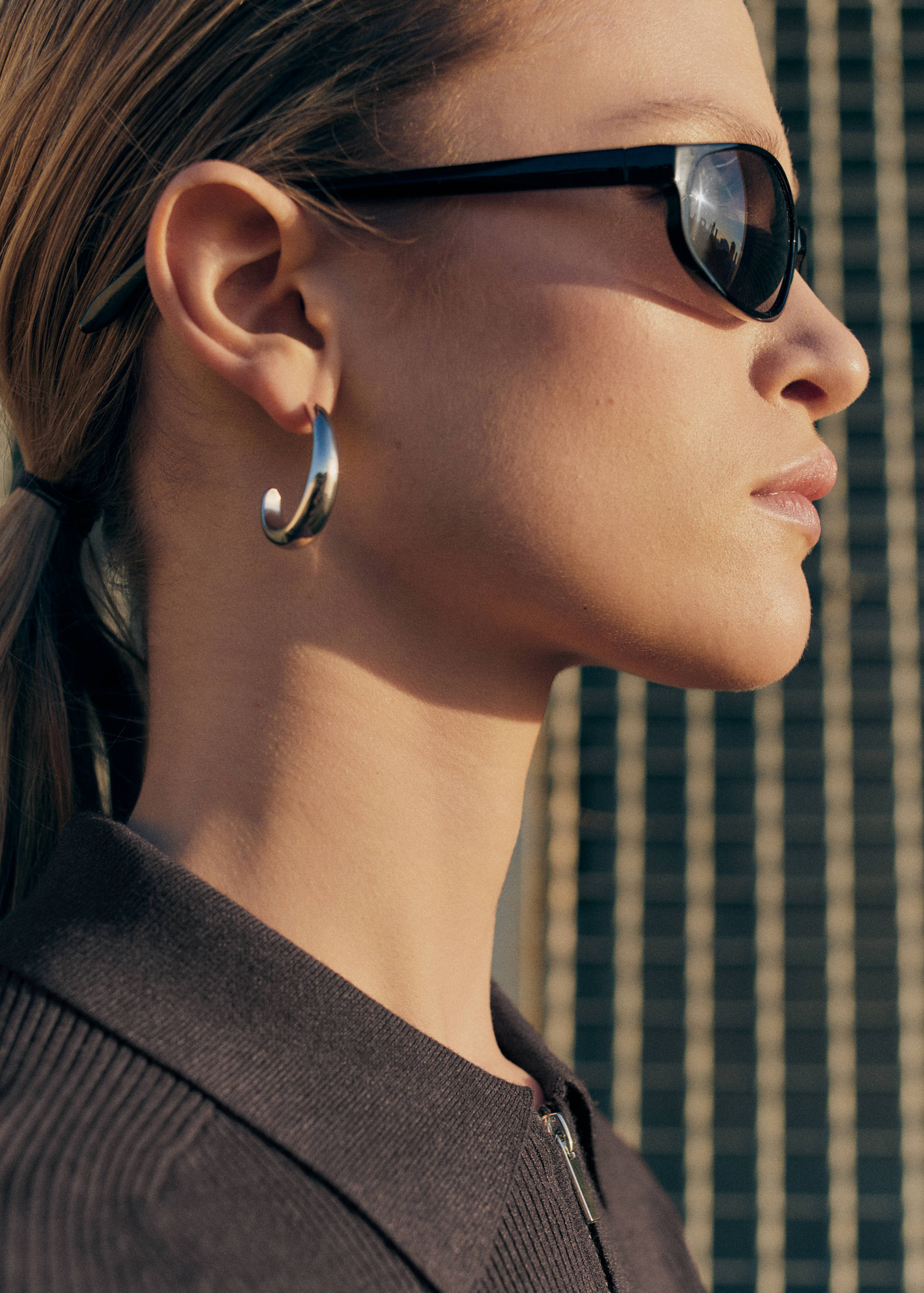 Kolczyki cienkie owalne koła - Plan ogólny