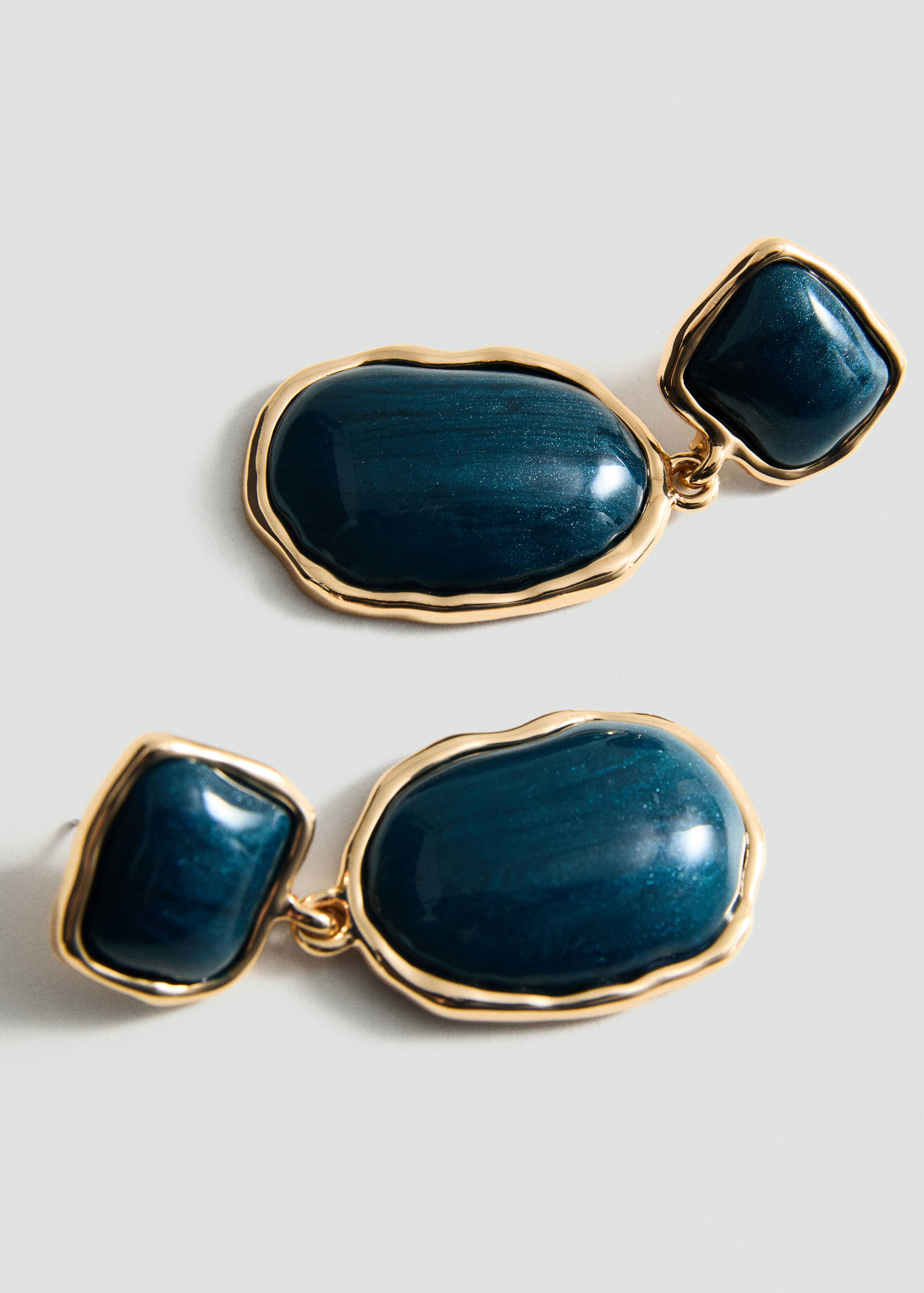 Orecchini perline ciondoli - Piano medio