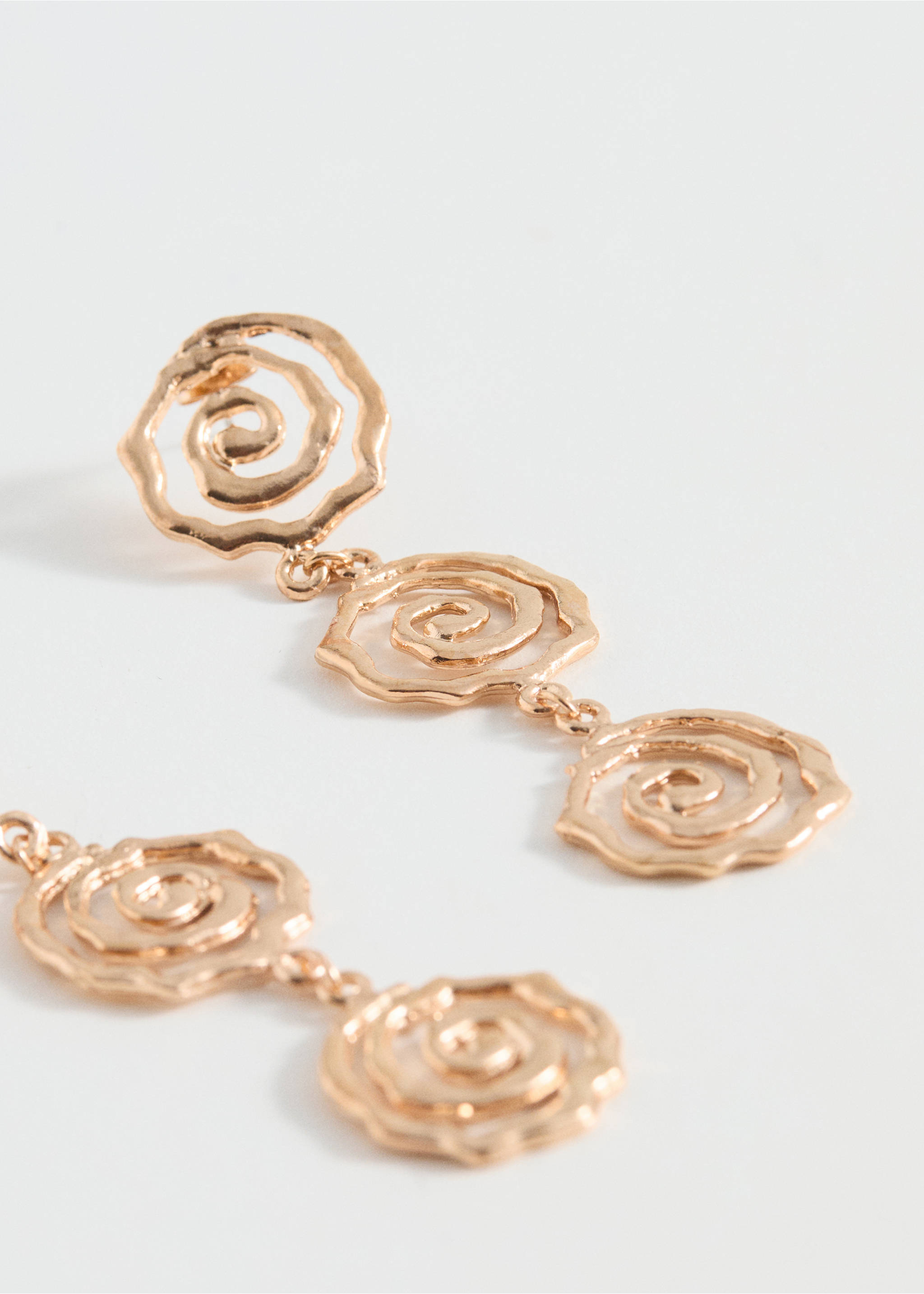 Ohrringe mit Perlenkette - Mittlere Ansicht, Gold. Ref: 87000474-00.