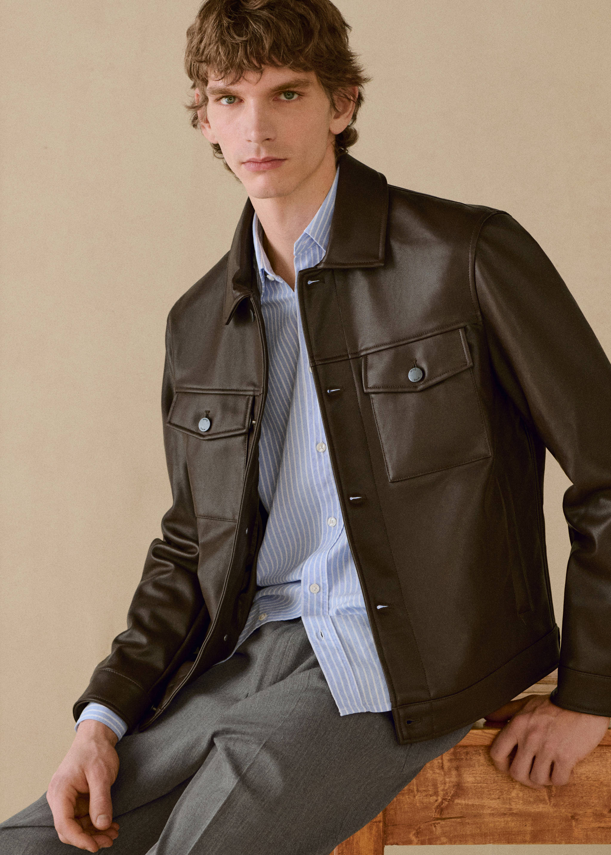 Faux-leather jacket with pockets - Details of the article 3, Brown. Ref: 87000589-00.