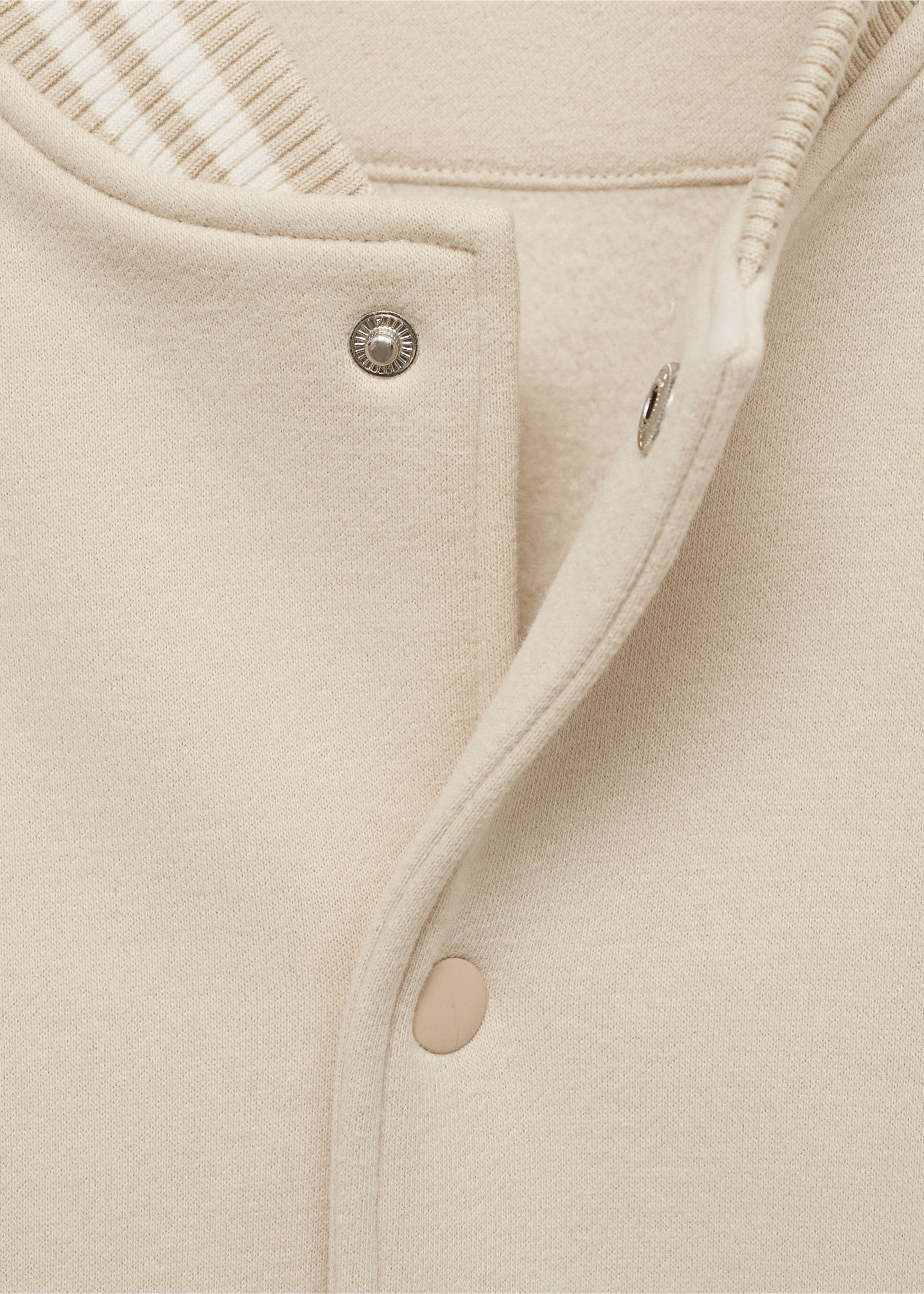 Baumwoll-Bomberjacke aus Baumwolle mit Kontrastdesign - Detail des Artikels 8, Beige. Ref: 87000598-00.