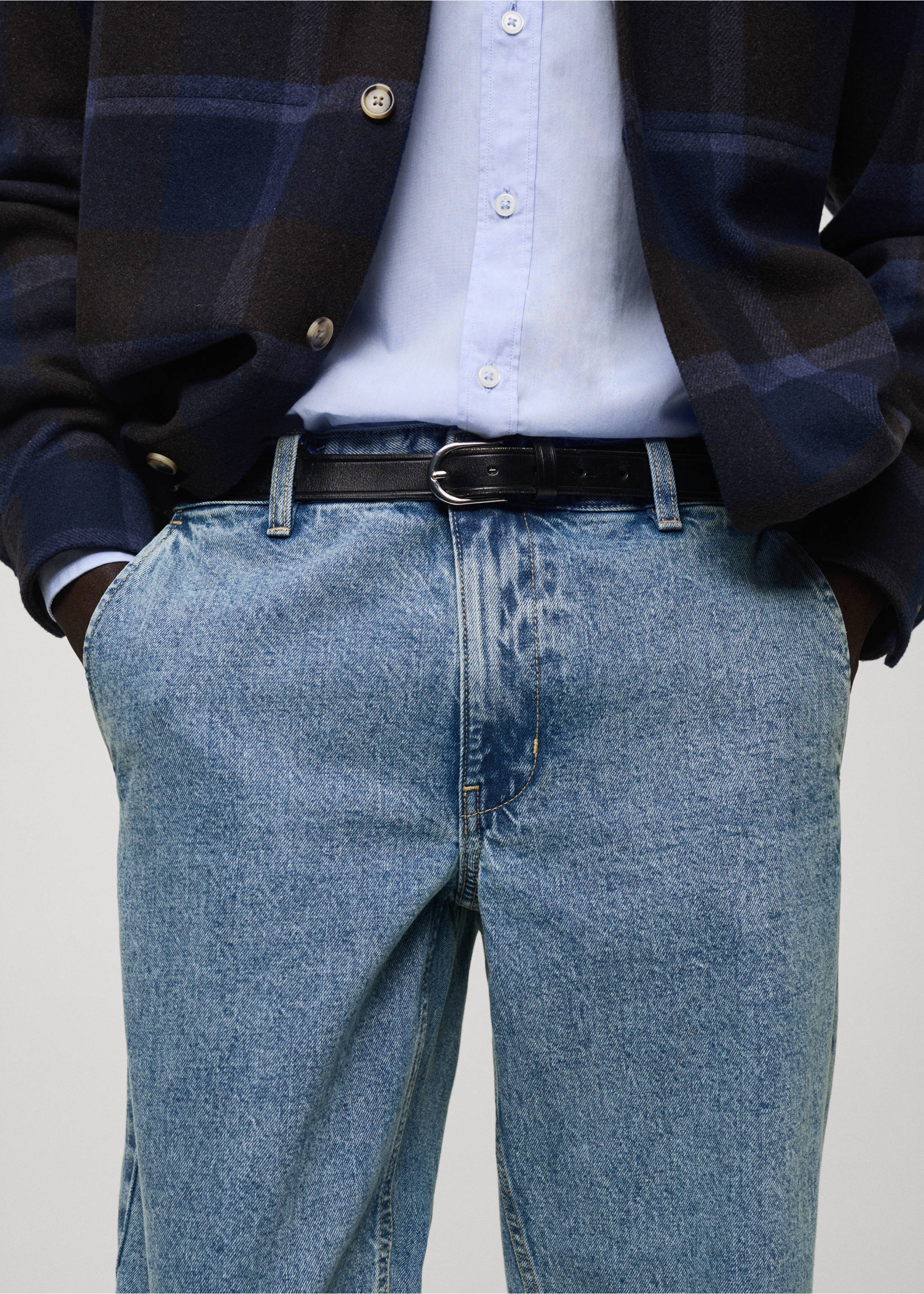 Worn effect straight fit jeans - Details of the article 1, Medium Blue. Ref: 87000599-00.