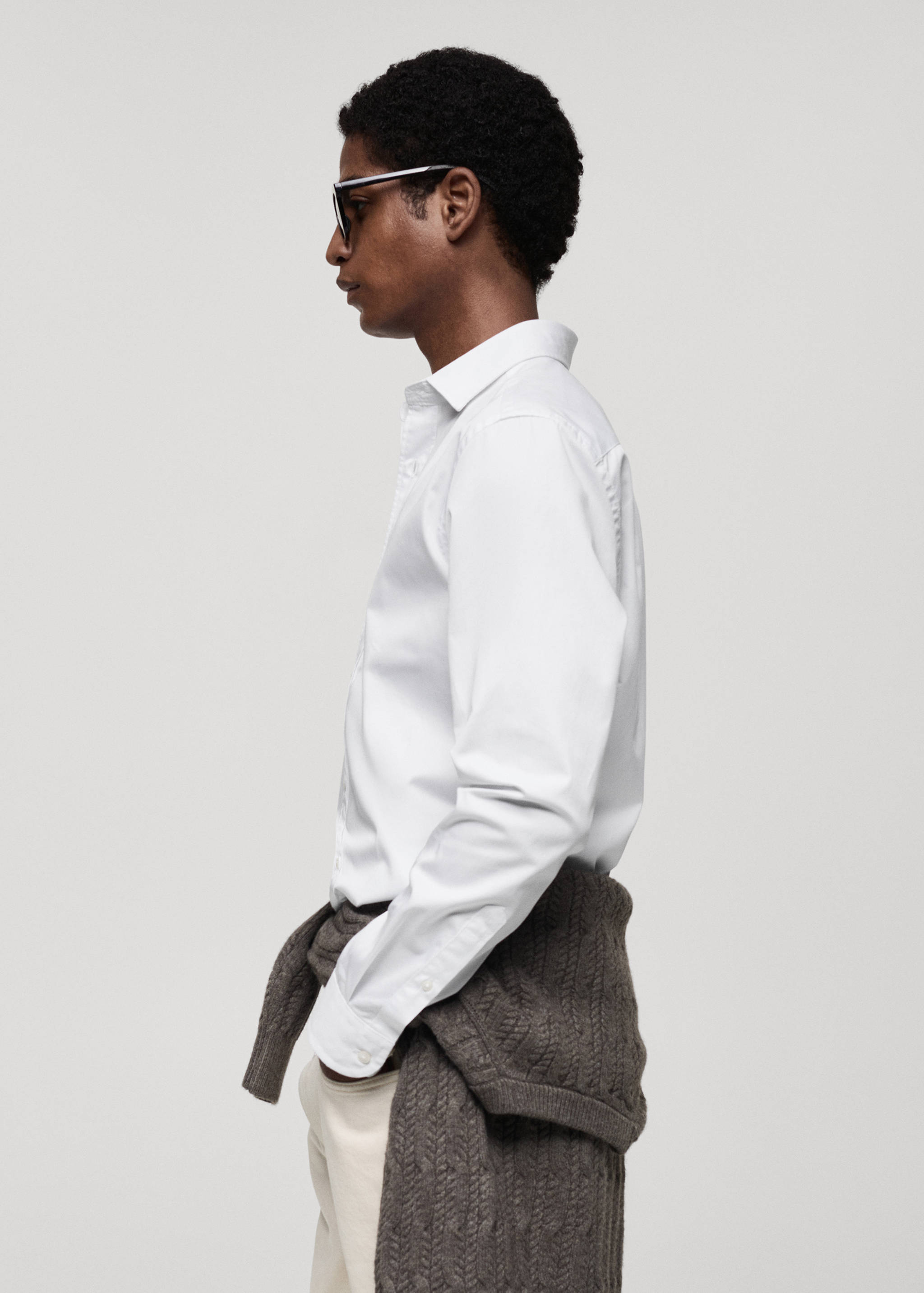 100% cotton regular fit shirt - Details of the article 2