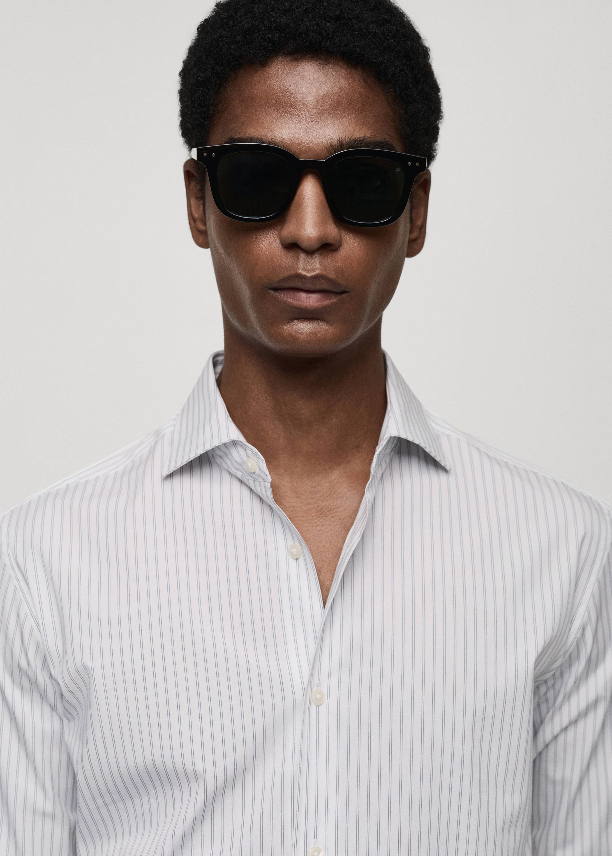 Slim fit striped cotton shirt - Details of the article 1