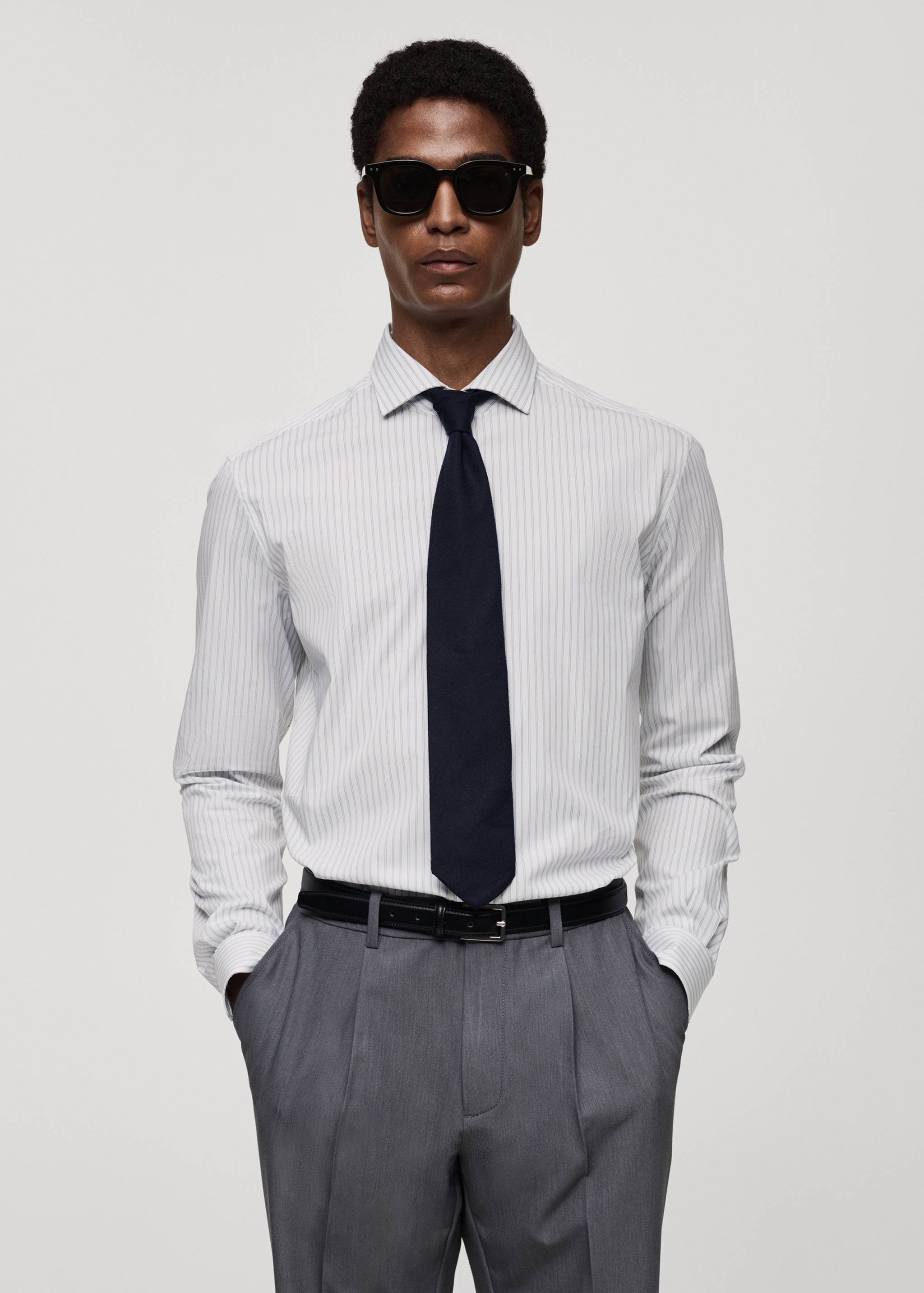 Slim fit striped cotton shirt - Details of the article 4