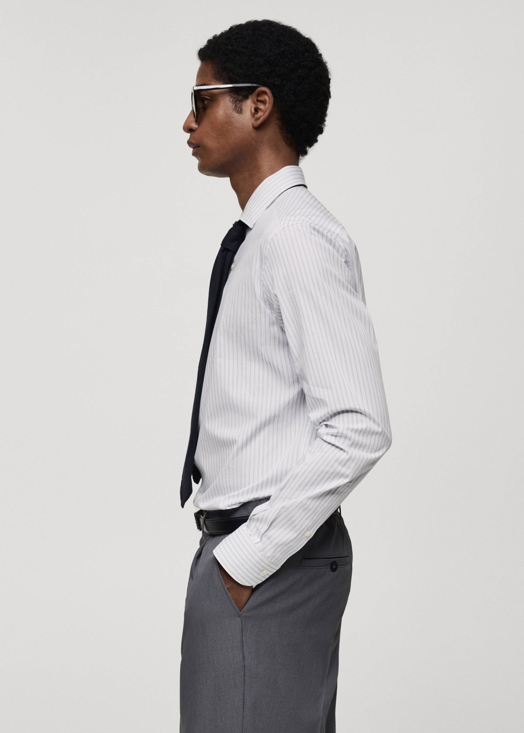 Slim fit striped cotton shirt - Details of the article 2