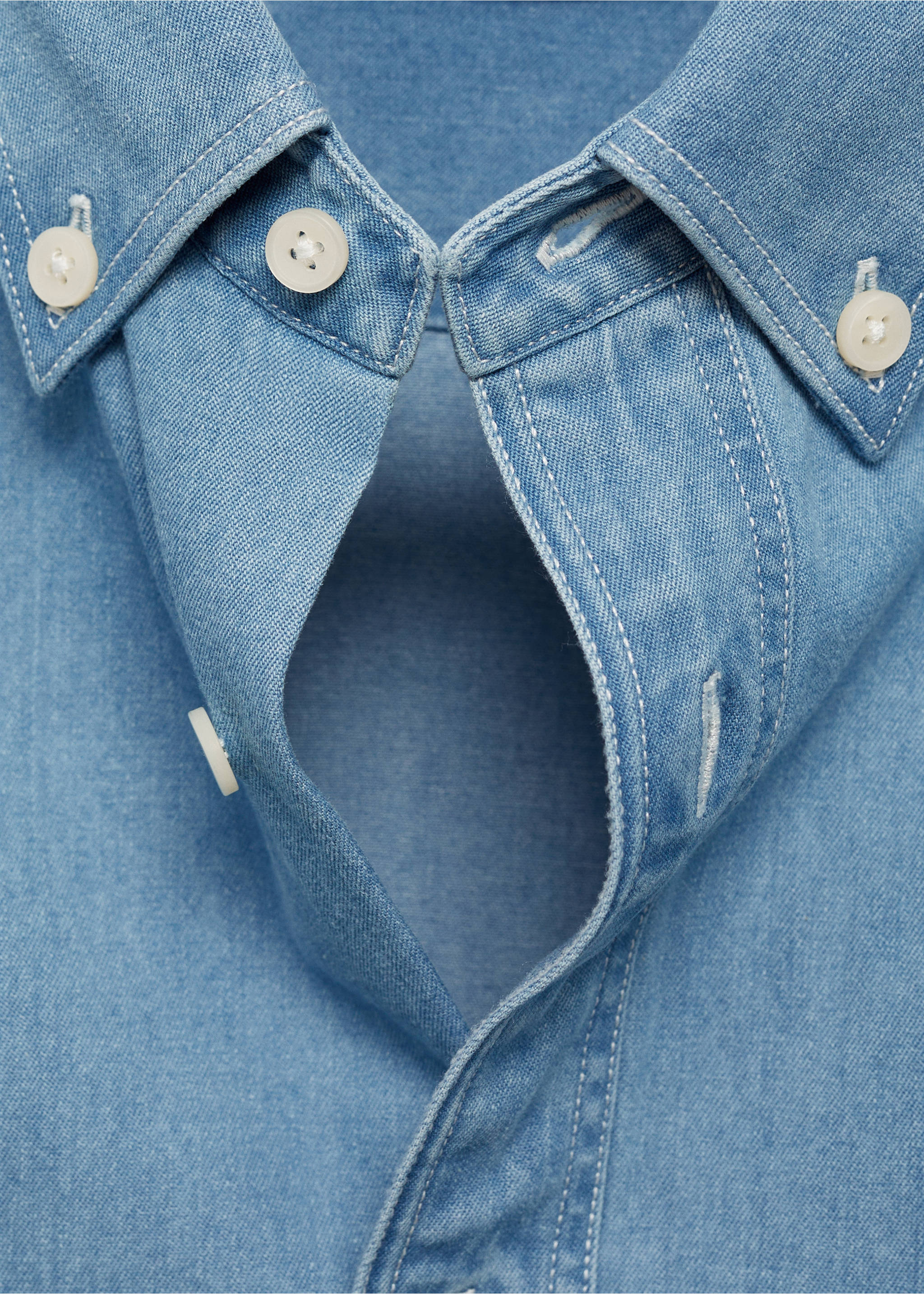 100% cotton denim shirt - Details of the article 8, Medium Blue. Ref: 87000609-00.