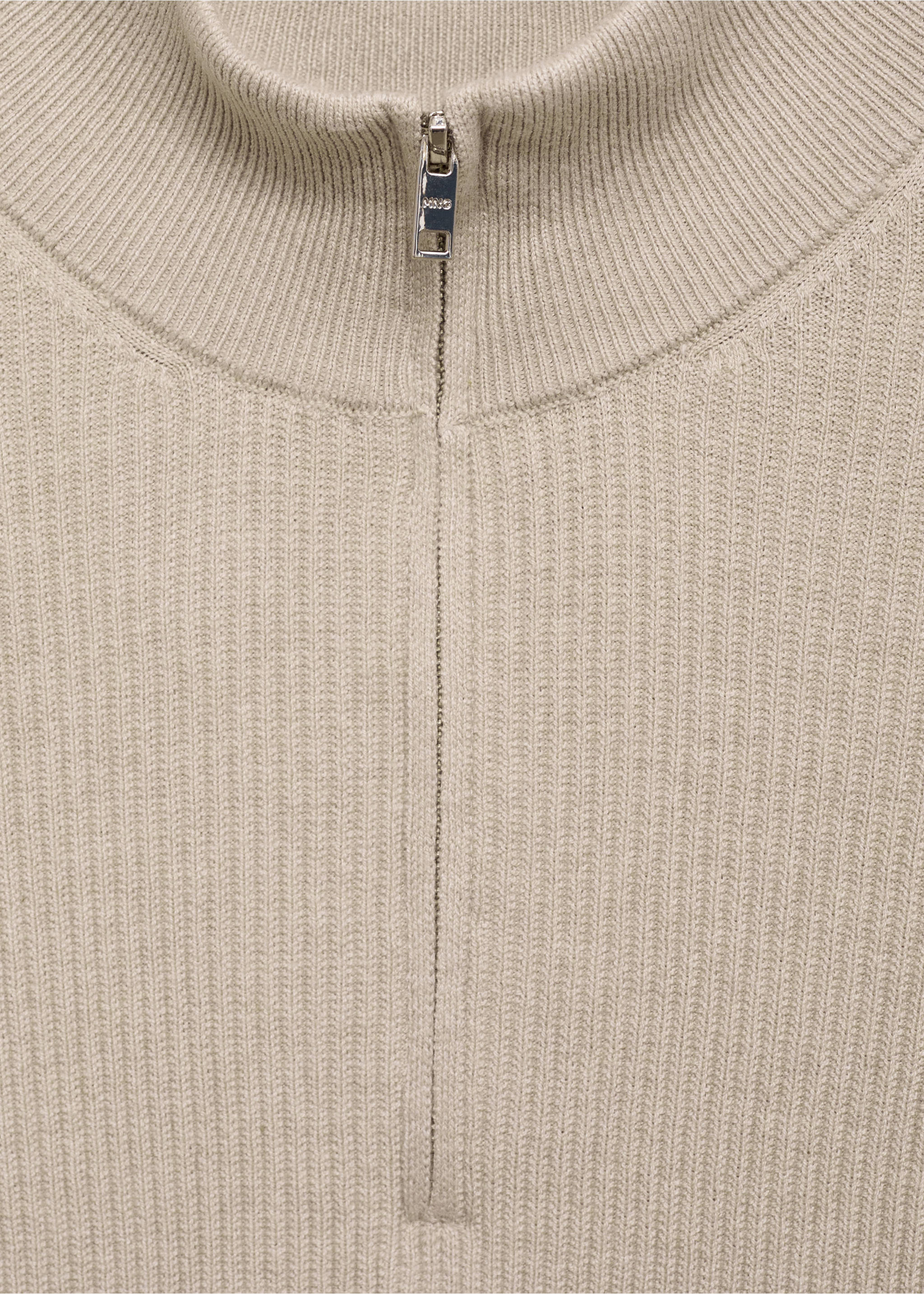 Gerippter Pullover mit Zip-Kragen - Detail des Artikels 8, Beige. Ref: 87000611-00.
