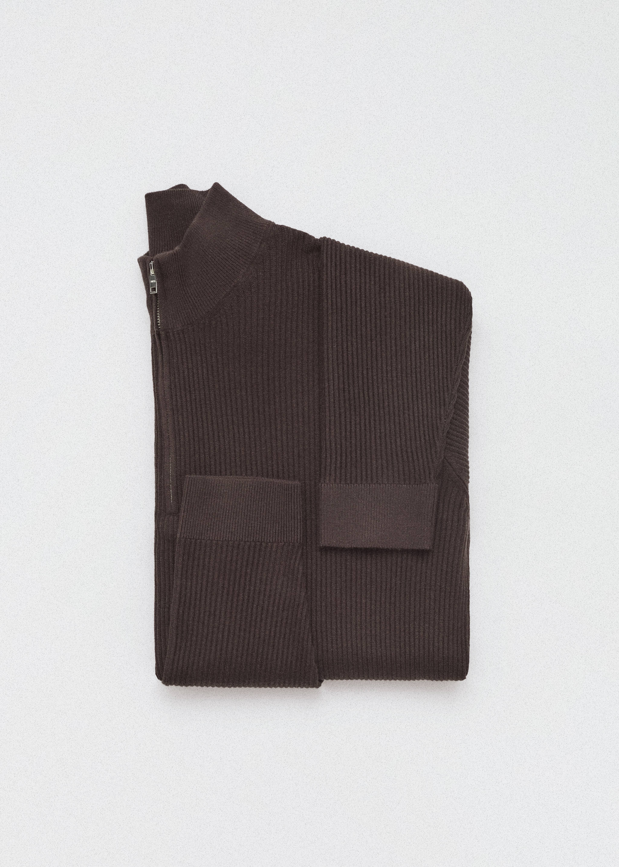 Ribbed sweater with zip neck - Details of the article 3