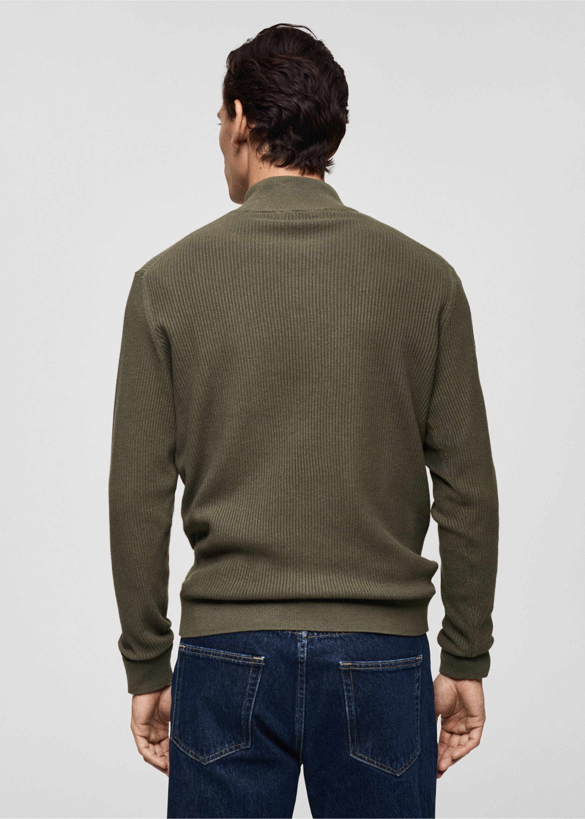 Gerippter Pullover mit Zip-Kragen - Rückseite des Artikels, Khaki. Ref: 87000611-00.