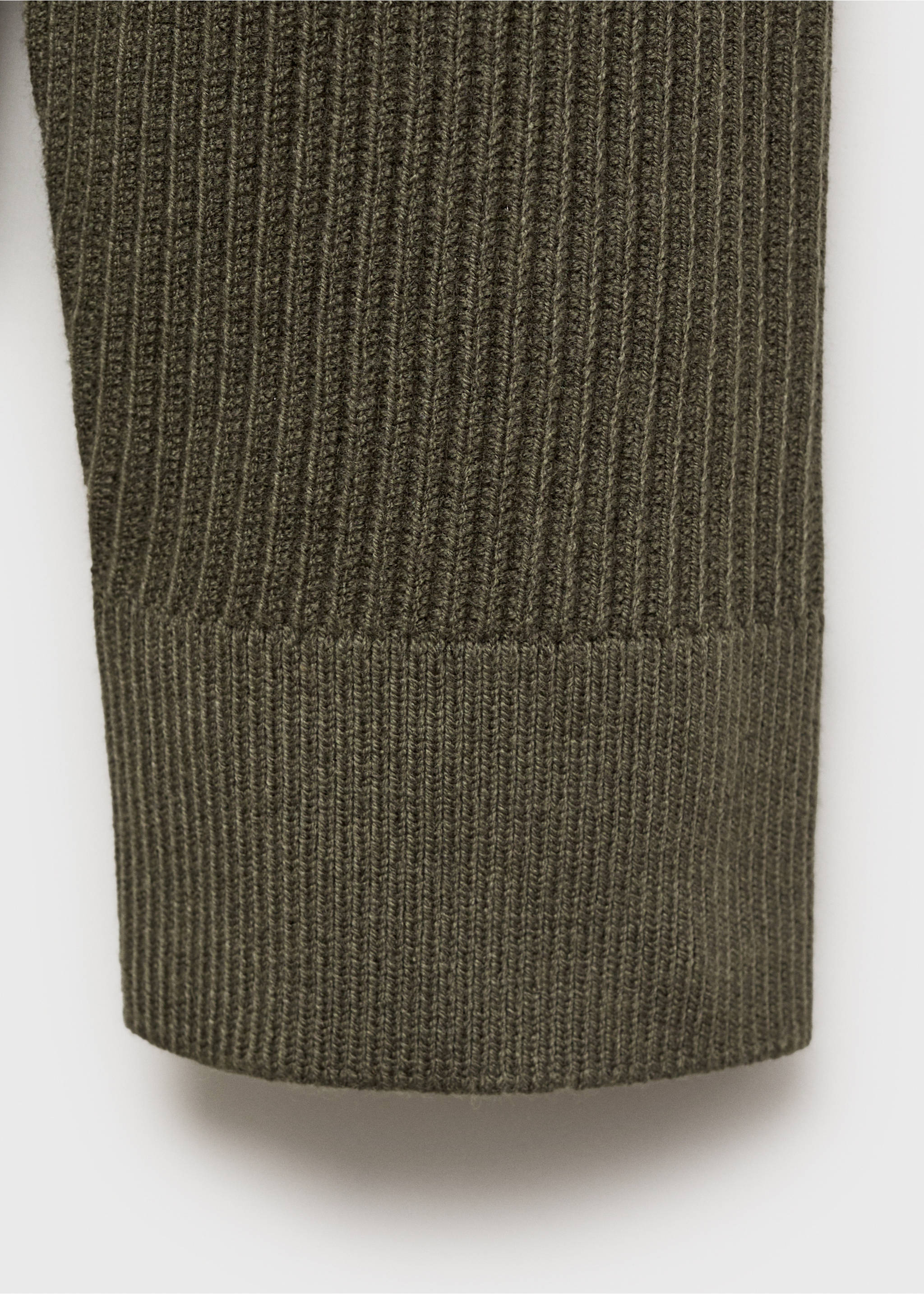 Gerippter Pullover mit Zip-Kragen - Detail des Artikels 0, Khaki. Ref: 87000611-00.