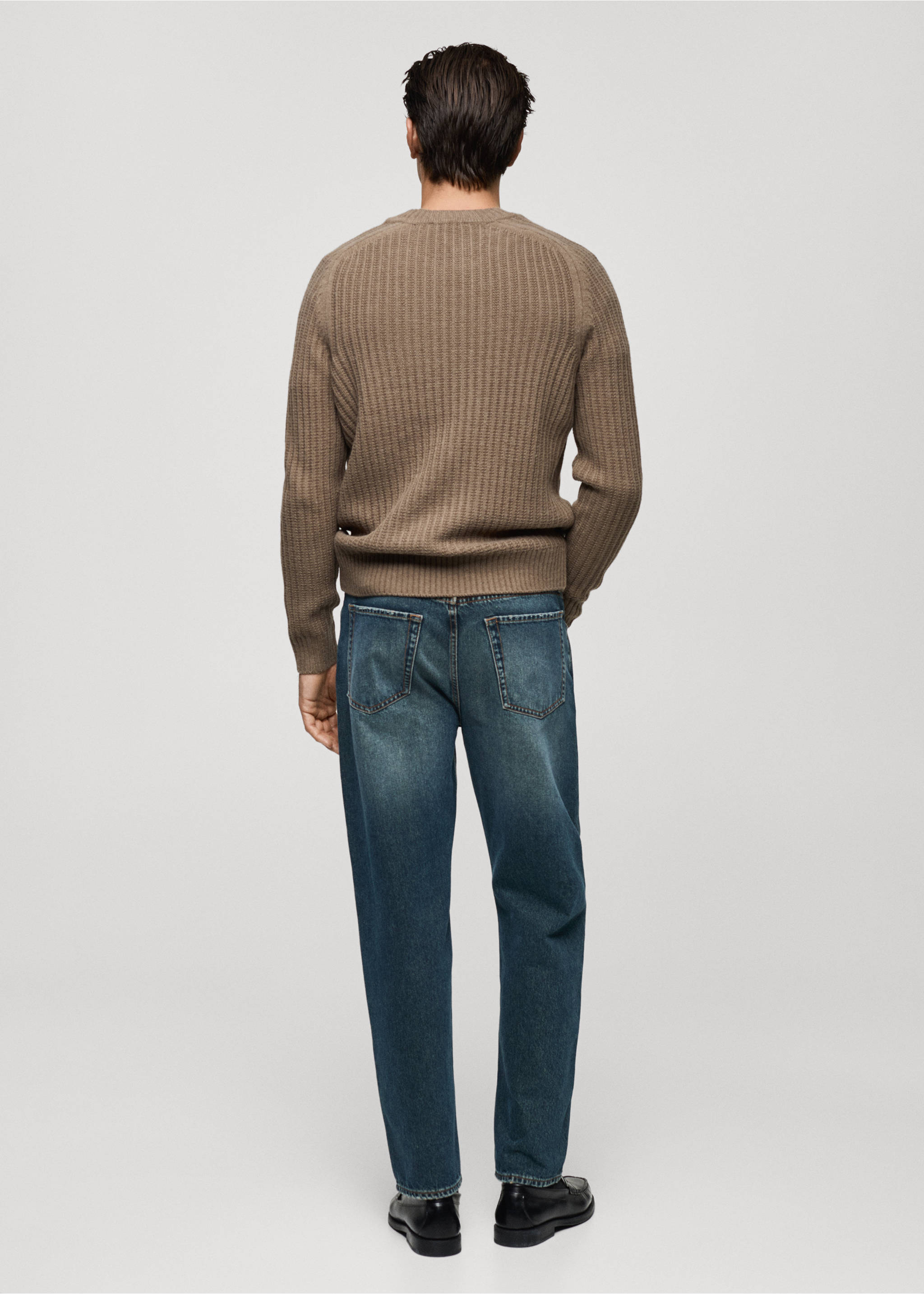 Gerippter Pullover aus Wollgemisch - Rückseite des Artikels, Kaffeebraun. Ref: 87000612-00.