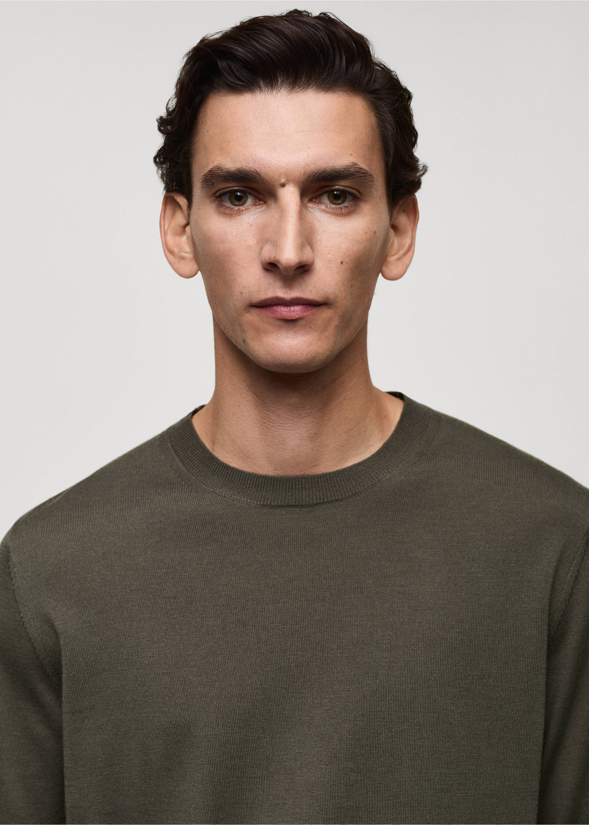 100% merino wool sweater - Details of the article 1, Dark Green. Ref: 87000616-00.