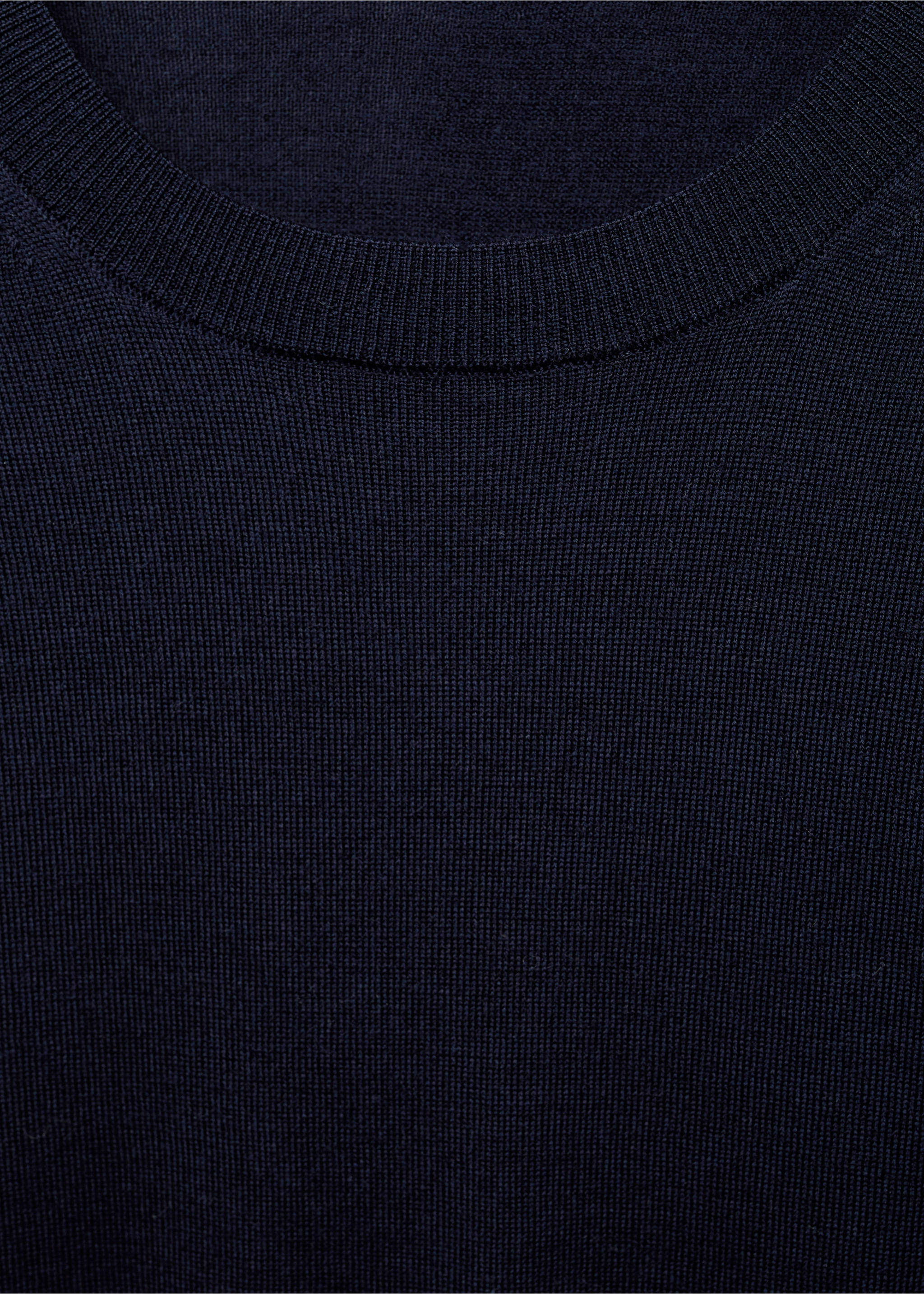 Jersey 100% lana merino - Detalle del artículo 8, Azul marino oscuro. Ref: 87000616-00.
