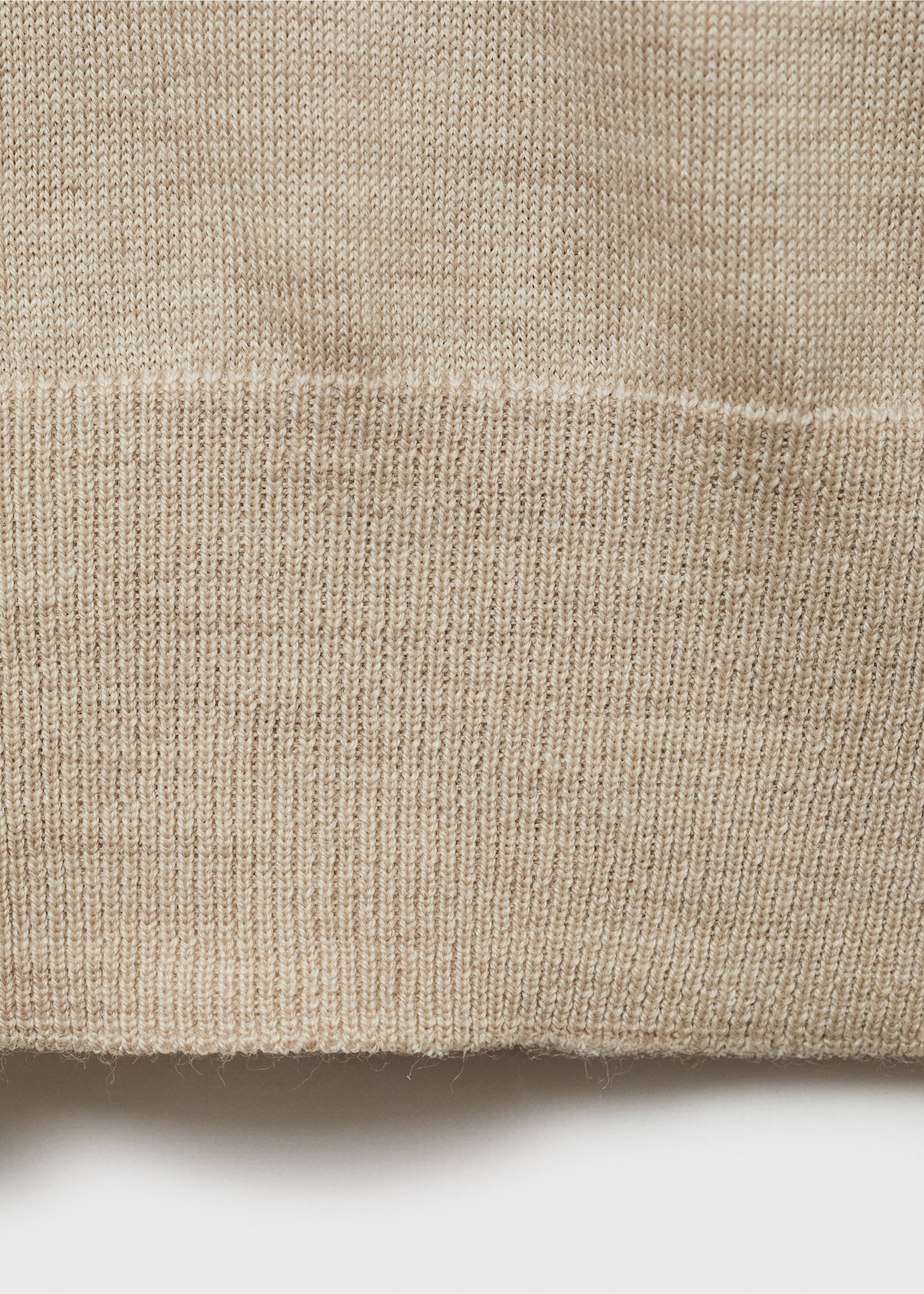 Pull-over 100 % laine mérinos col montant zippé - Détail de l'article 0, Beige. Ref: 87000617-00.