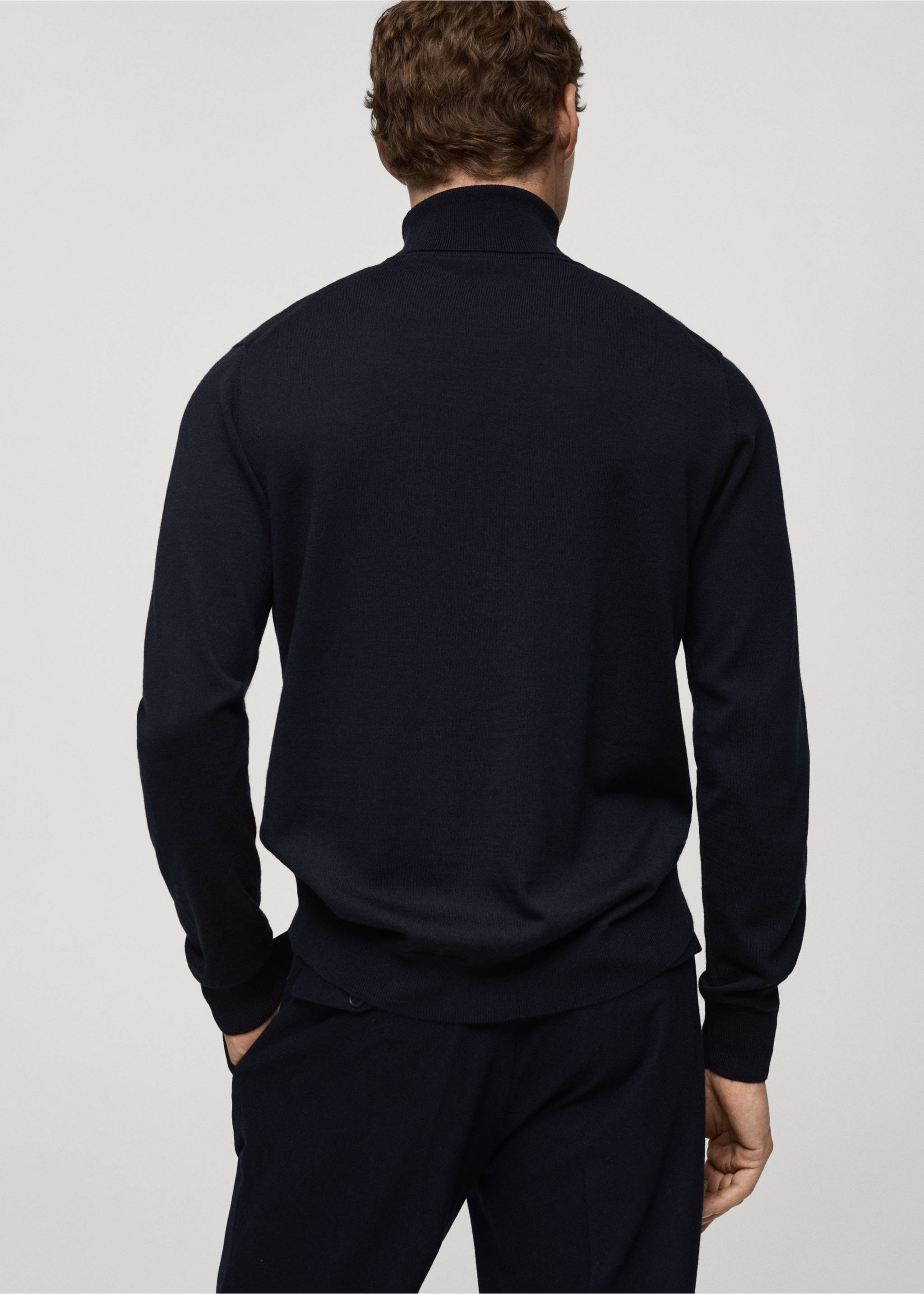 Rollkragenpullover aus 100 % Merinowolle - Rückseite des Artikels, Dunkles Marineblau. Ref: 87000619-00.