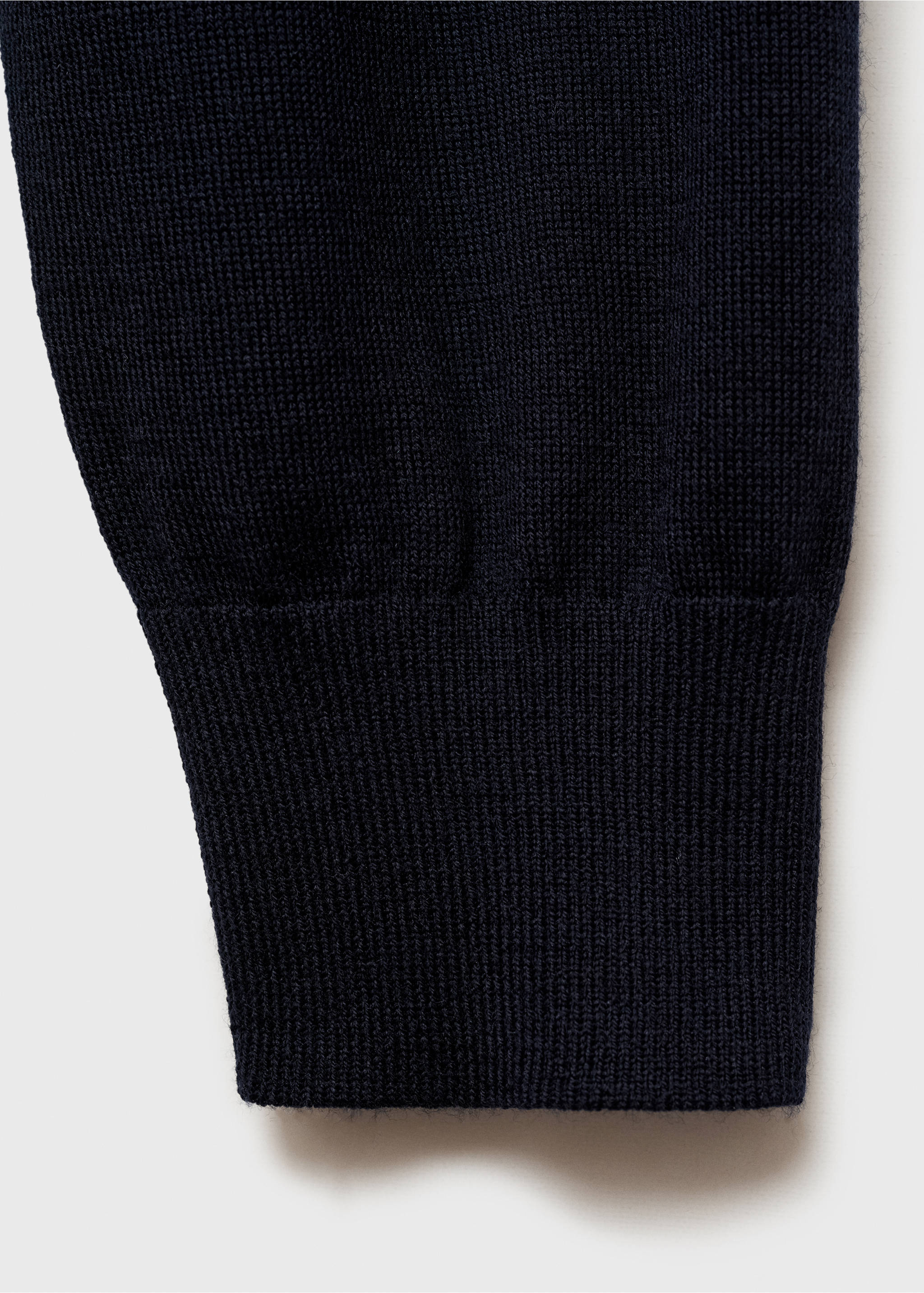 Rollkragenpullover aus 100 % Merinowolle - Detail des Artikels 0, Dunkles Marineblau. Ref: 87000619-00.