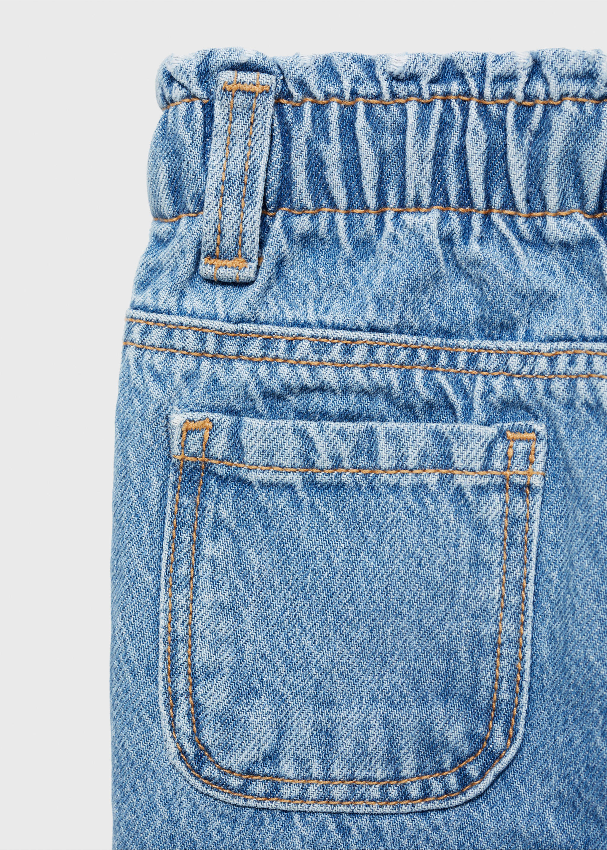 Straight paperbag jeans - Details of the article 0, Medium Blue. Ref: 87000631-00.
