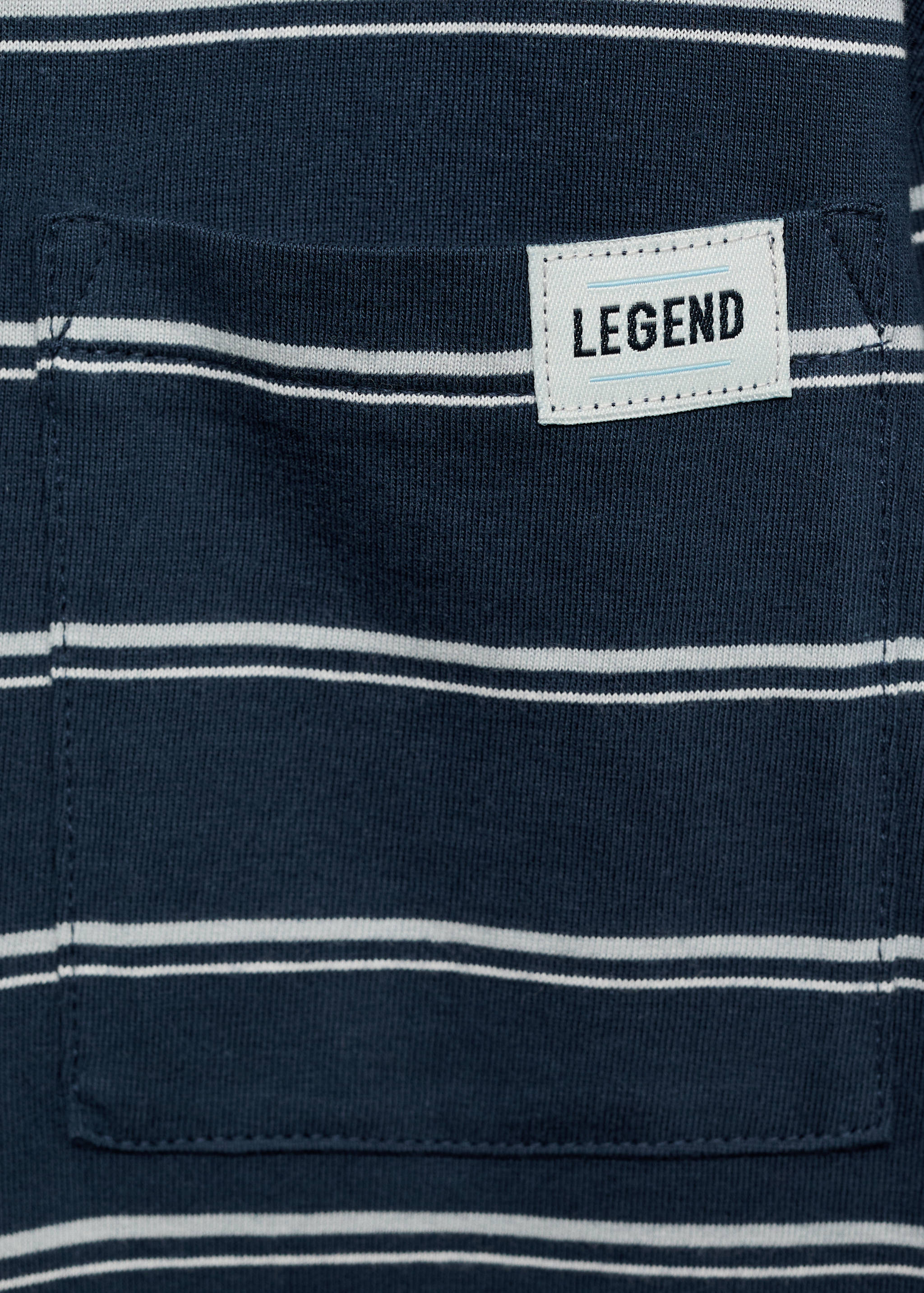 Streifen-T-Shirt mit Tasche - Detail des Artikels 0