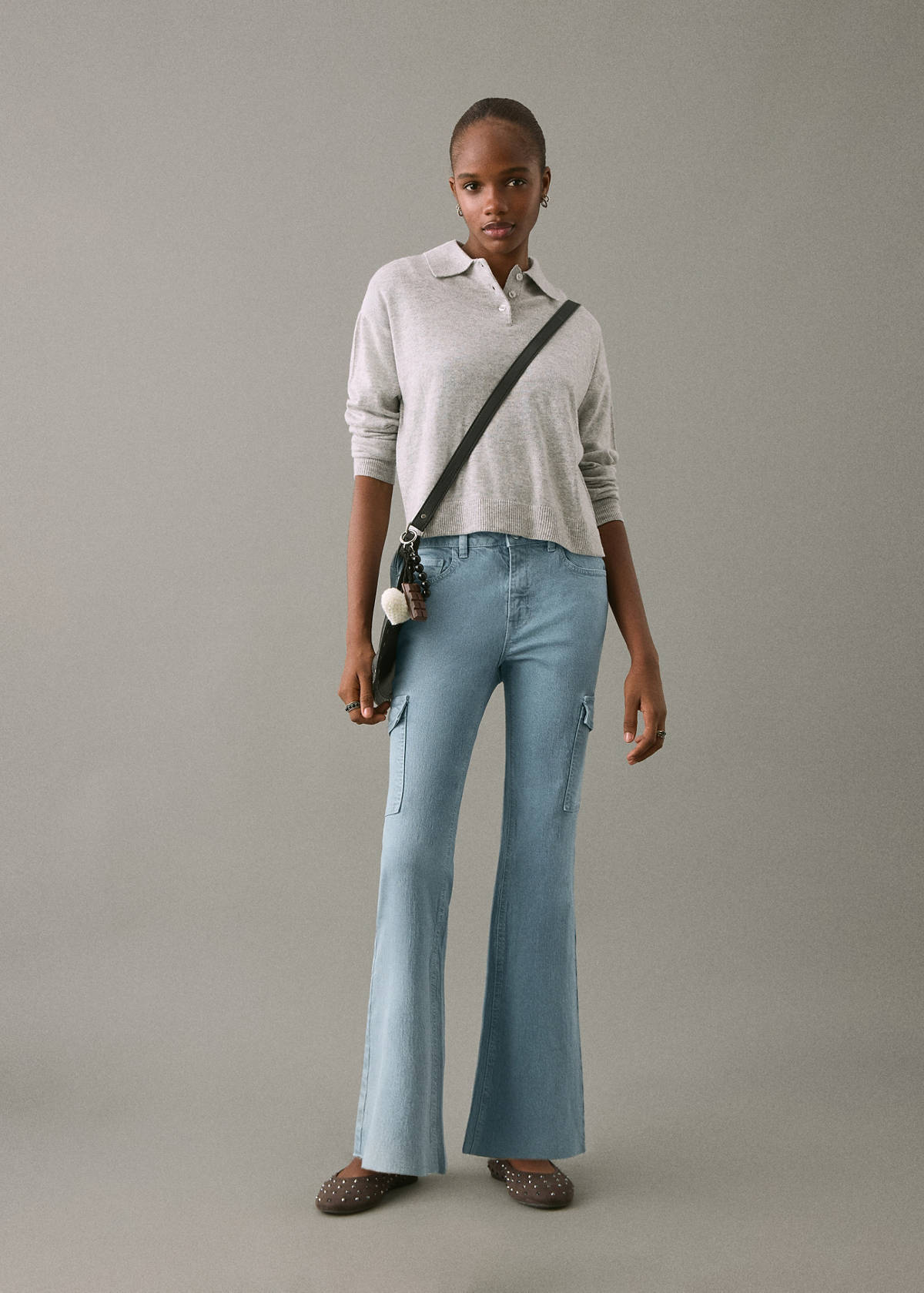 Cropped flared cargo jeans
