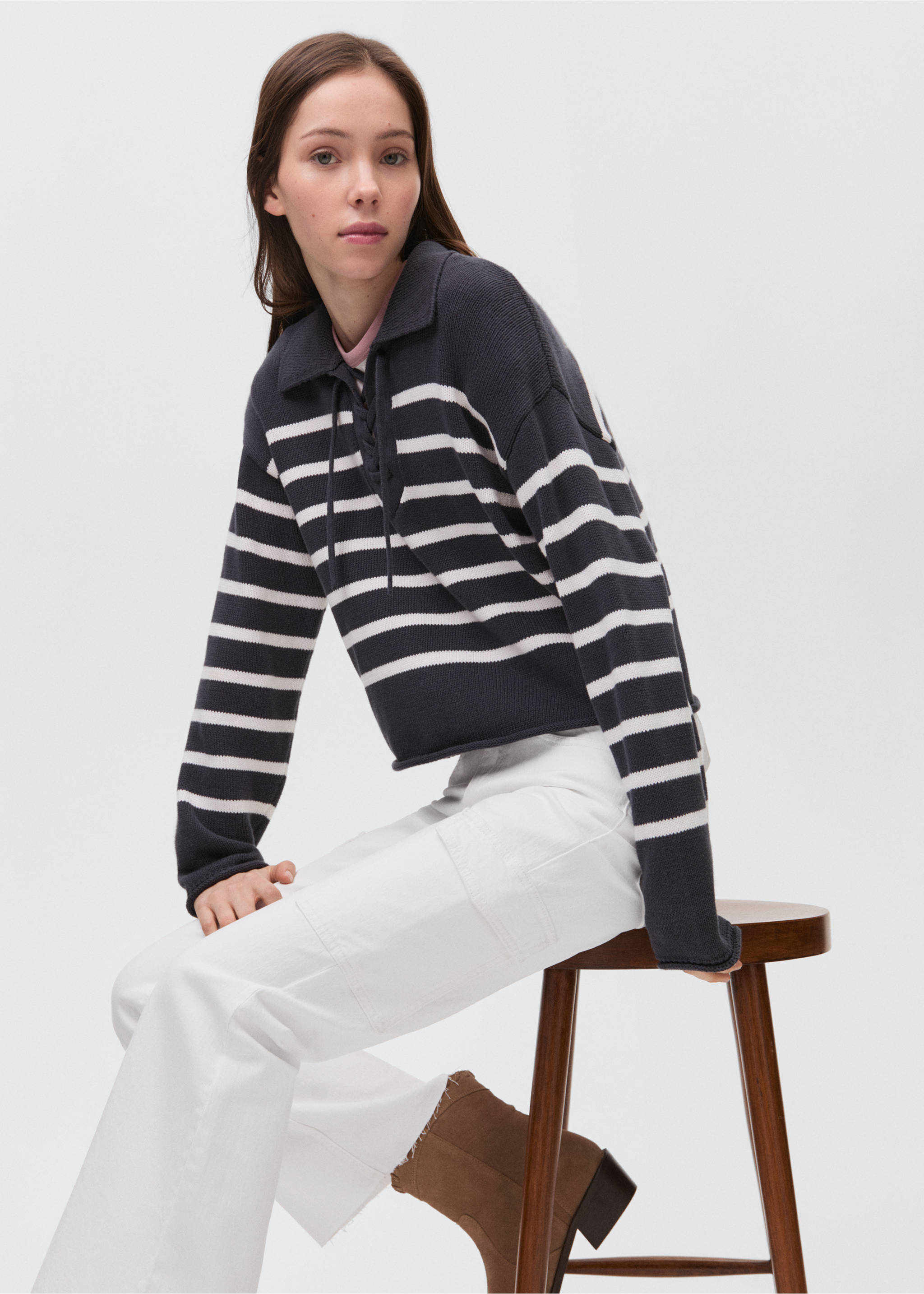 Jean crop flare cargo - Détail de l'article 2, Blanc. Ref: 87001086-00.