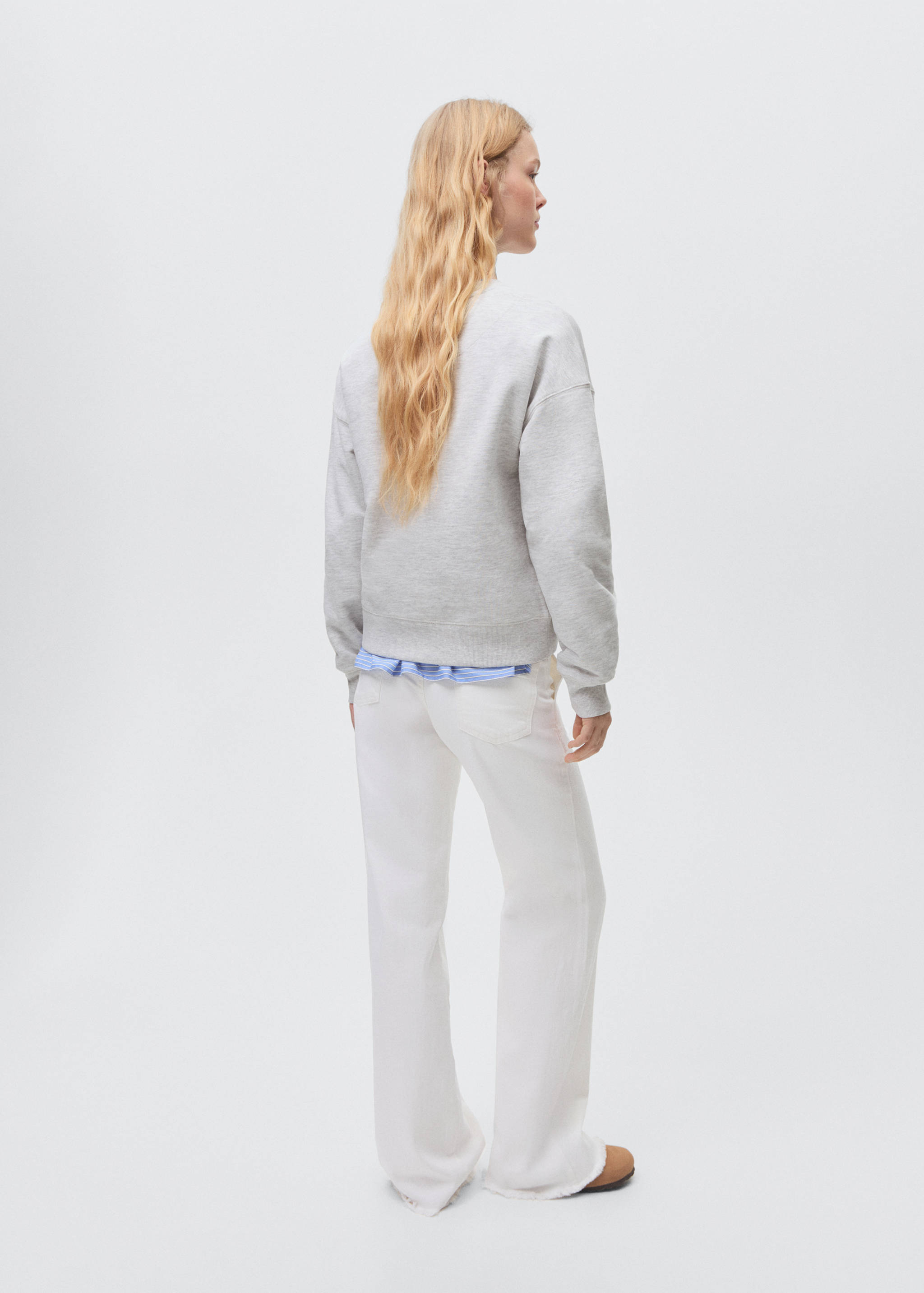 Wideleg-Jeans mit ausgefranstem Saum - Rückseite des Artikels