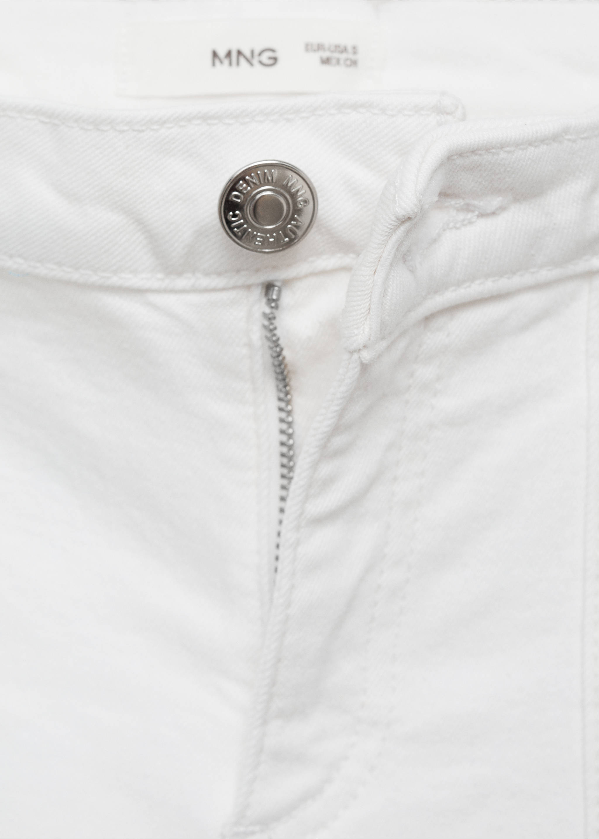 Dżinsy wideleg z postrzępionym dołem - Szczegóły artykułu 8, Biały. Ref: 87001087-00.