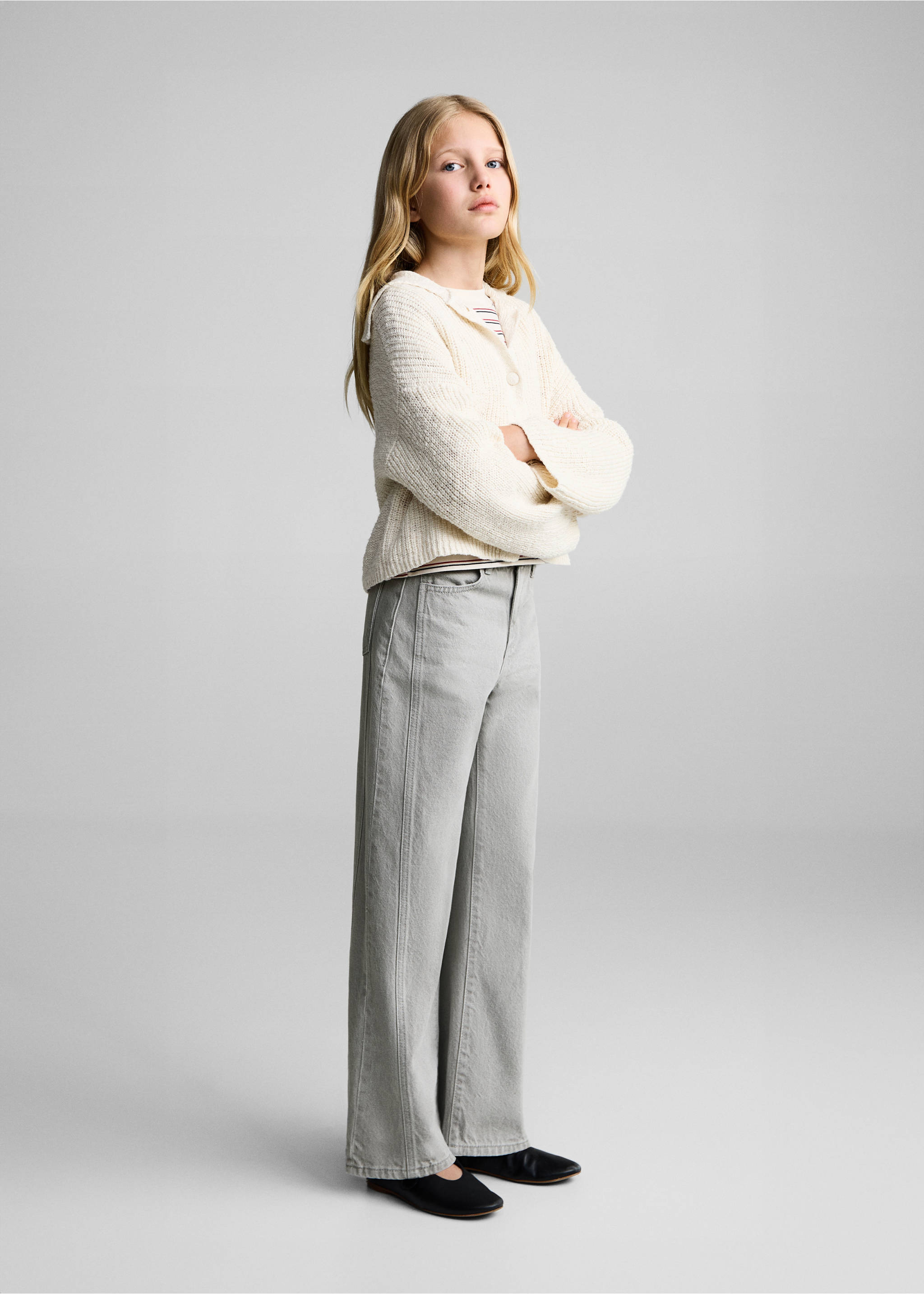 Decorative seam jeans - Details of the article 1, Denim Grey. Ref: 87001095-00.