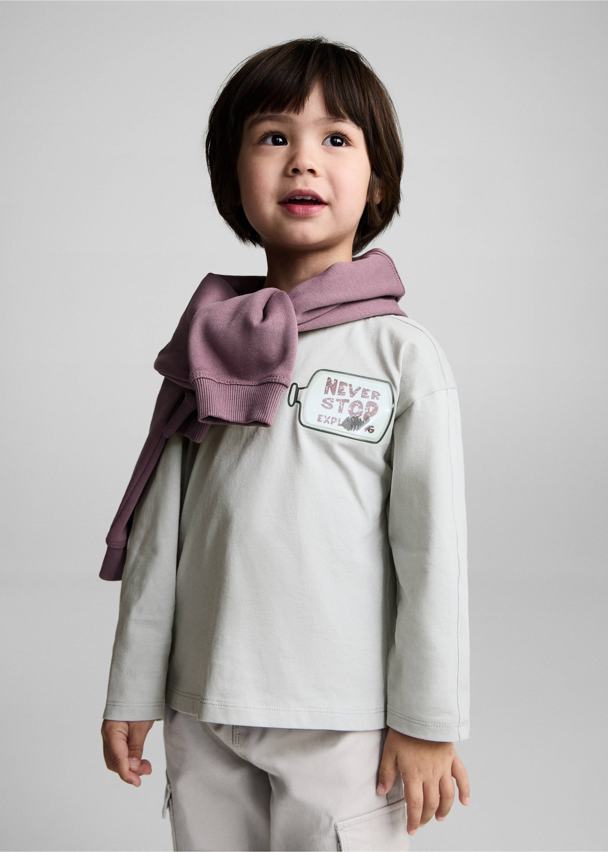 Decorative appliqué message t-shirt - Medium plane, Light/Pastel Grey. Ref: 87001533-00.