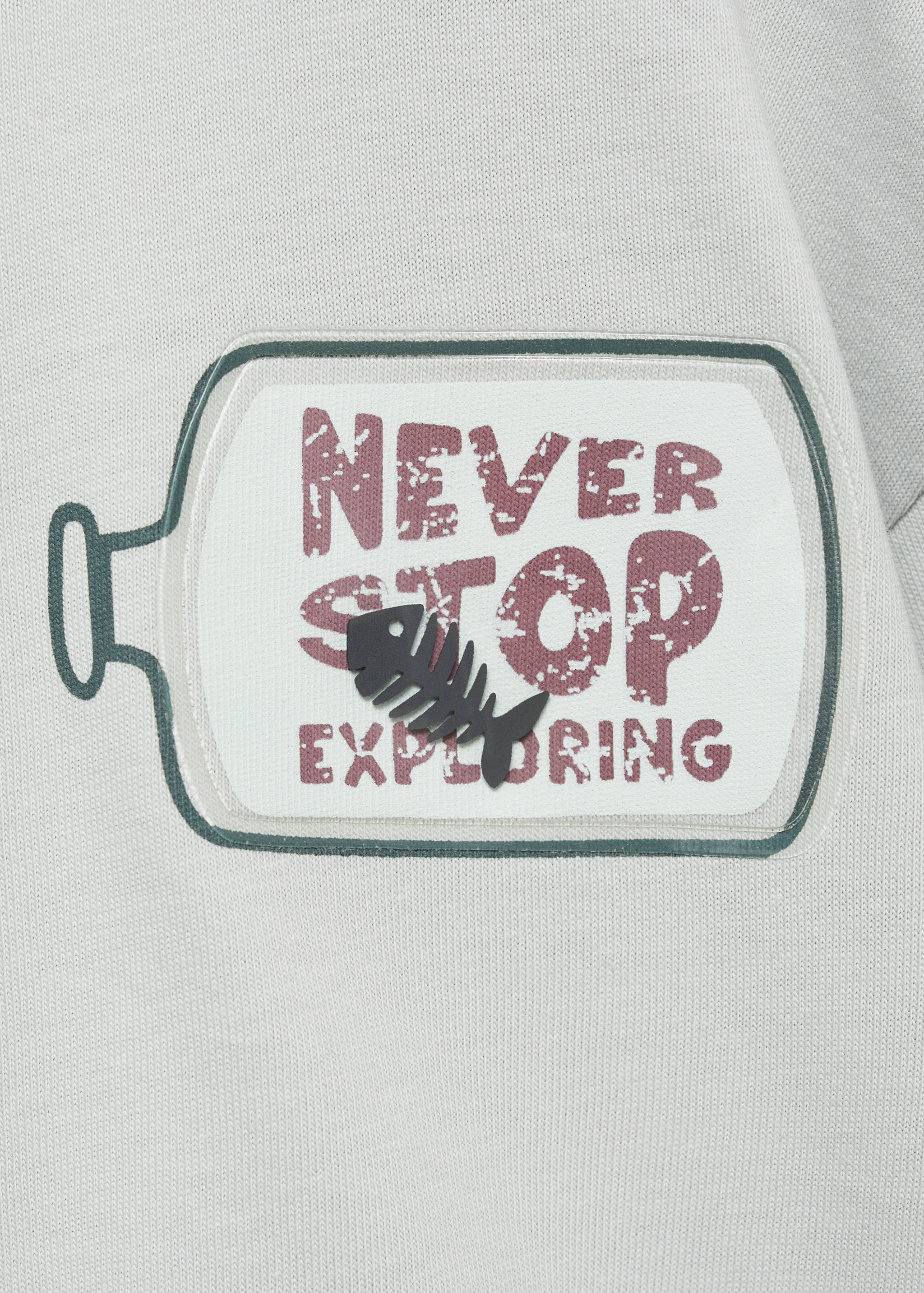 Decorative appliqué message t-shirt - Details of the article 8